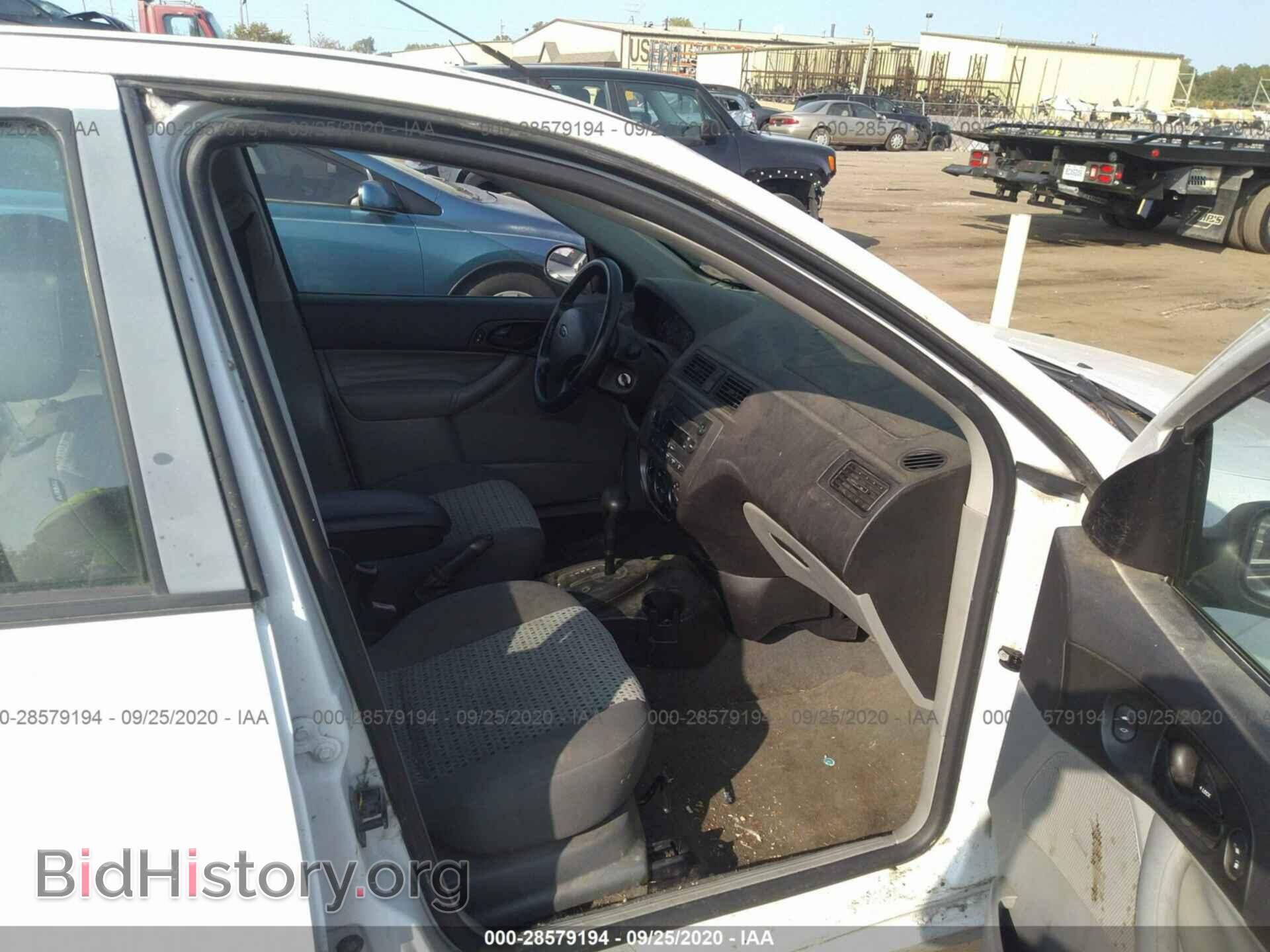 2007 FORD FOCUS - VIN: 1FAHP34N57W327688 - Фото 5