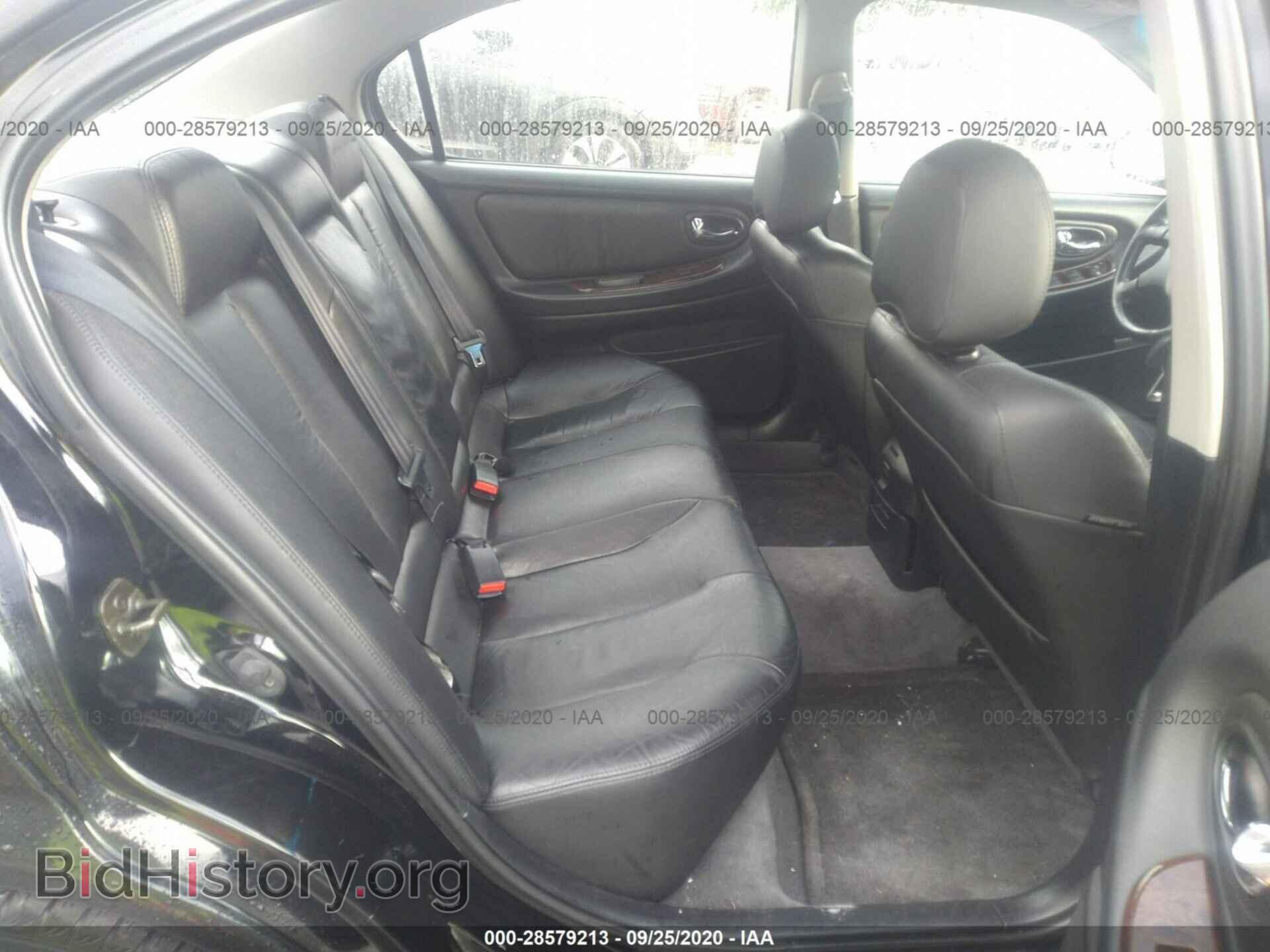 2000 NISSAN MAXIMA - VIN: JN1CA31A5YT200162 - Photo 8