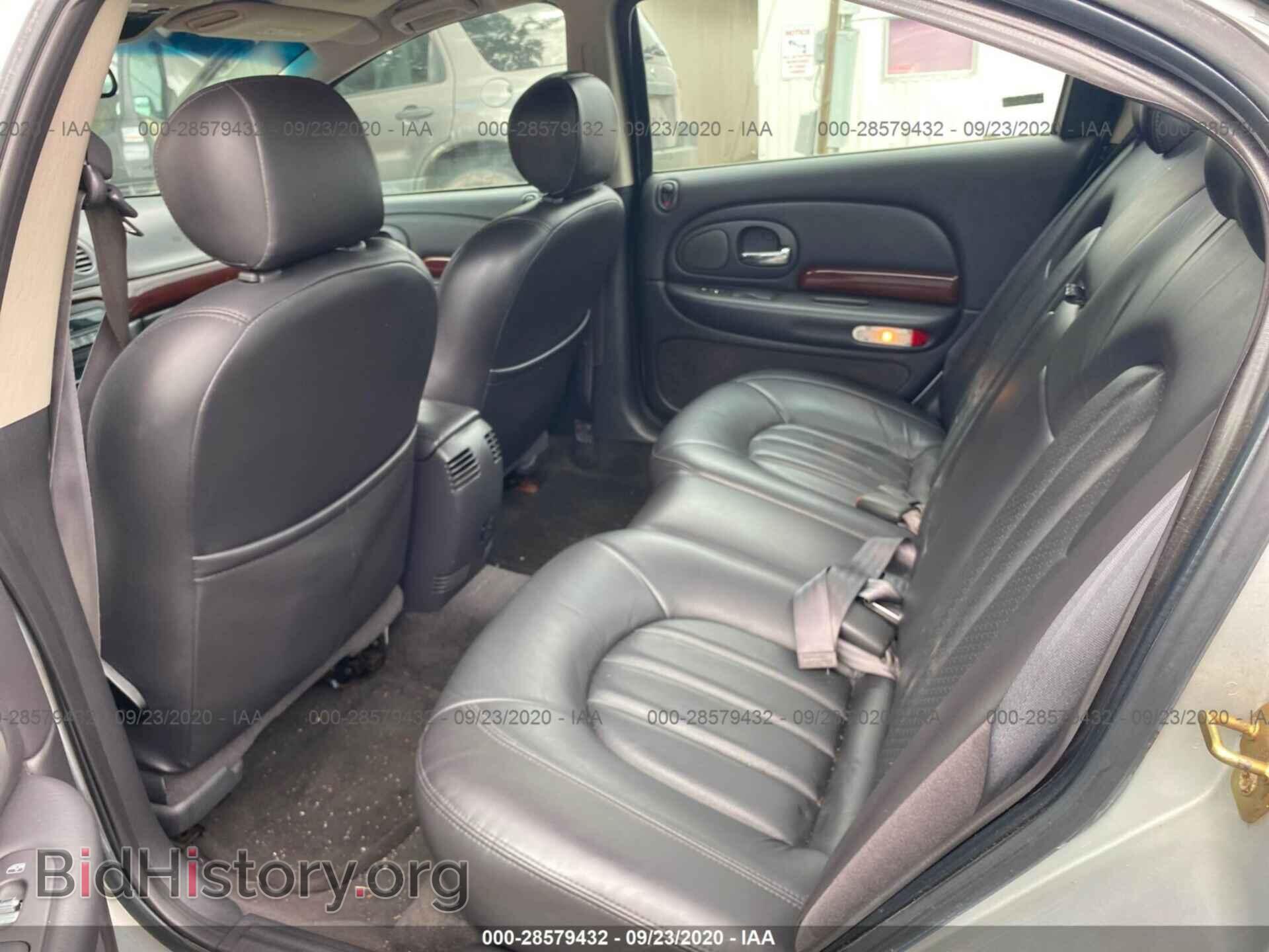 2000 CHRYSLER 300M - VIN: 2C3HE66G1YH353256 - Фото 8