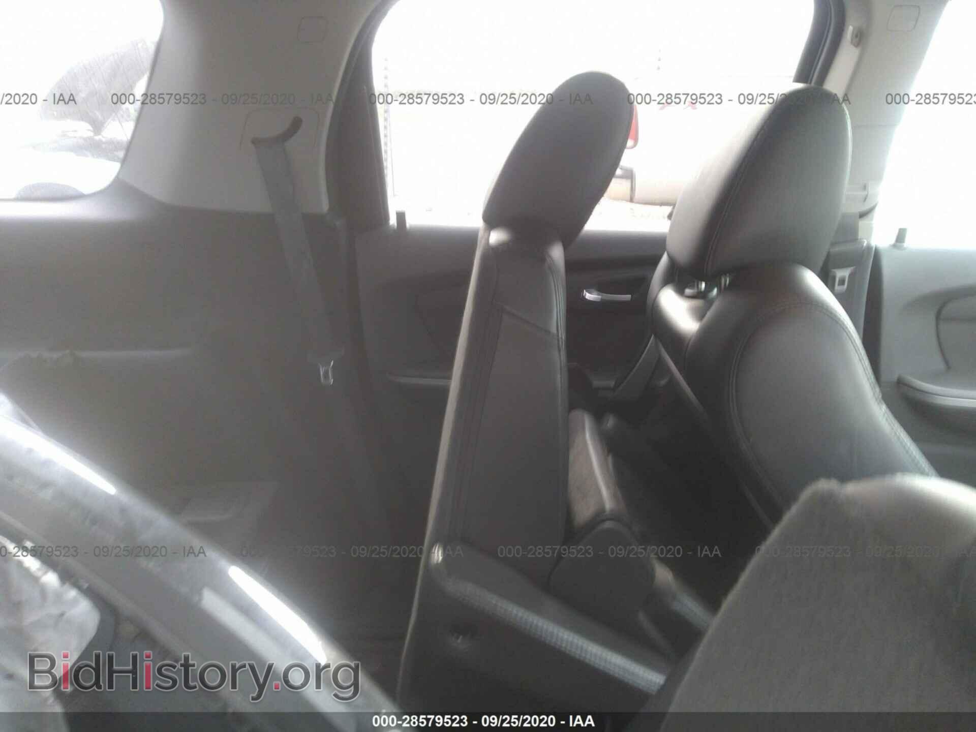 2011 GMC ACADIA - VIN: 1GKKVRED3BJ127076 - Фото 8
