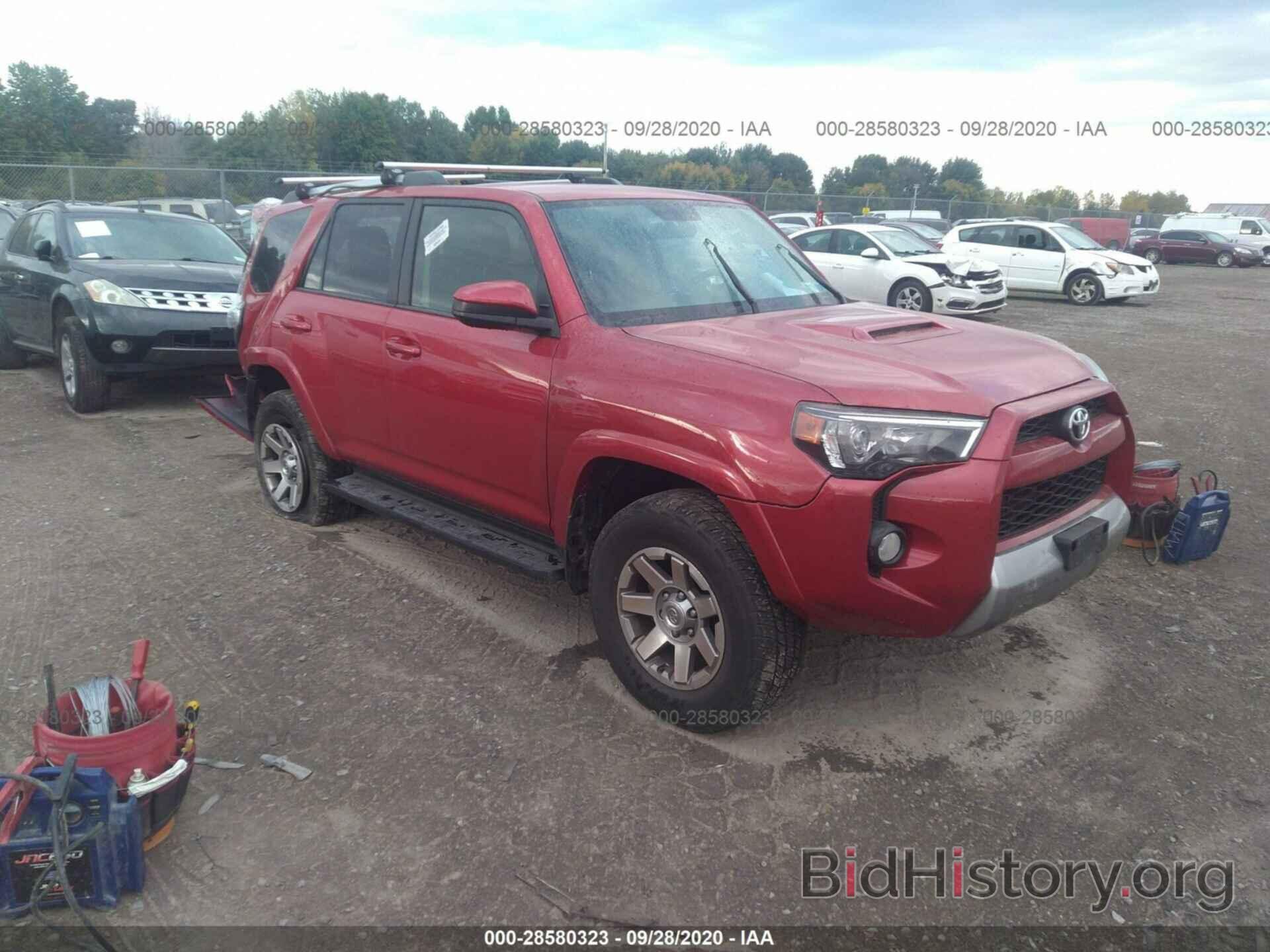 Фотография JTEBU5JR3G5312054 - TOYOTA 4RUNNER 2016