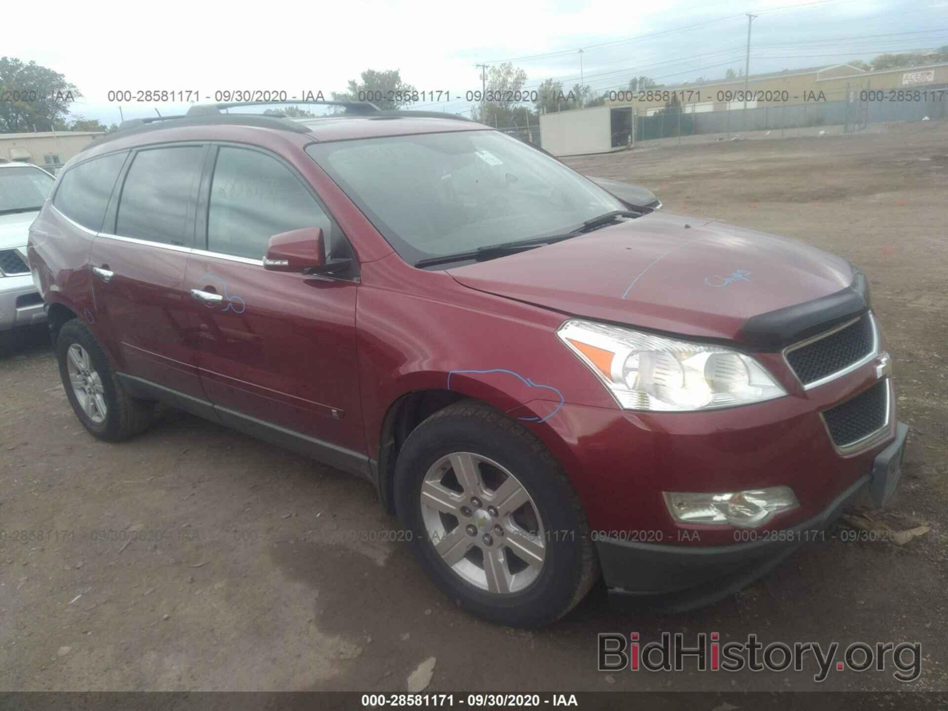 Photo 1GNLRGED6AS111902 - CHEVROLET TRAVERSE 2010
