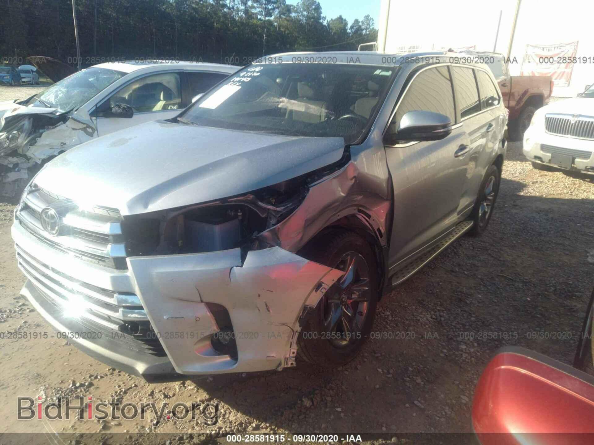 2017 TOYOTA HIGHLANDER - VIN: 5TDYZRFH2HS215656 - Фото 2