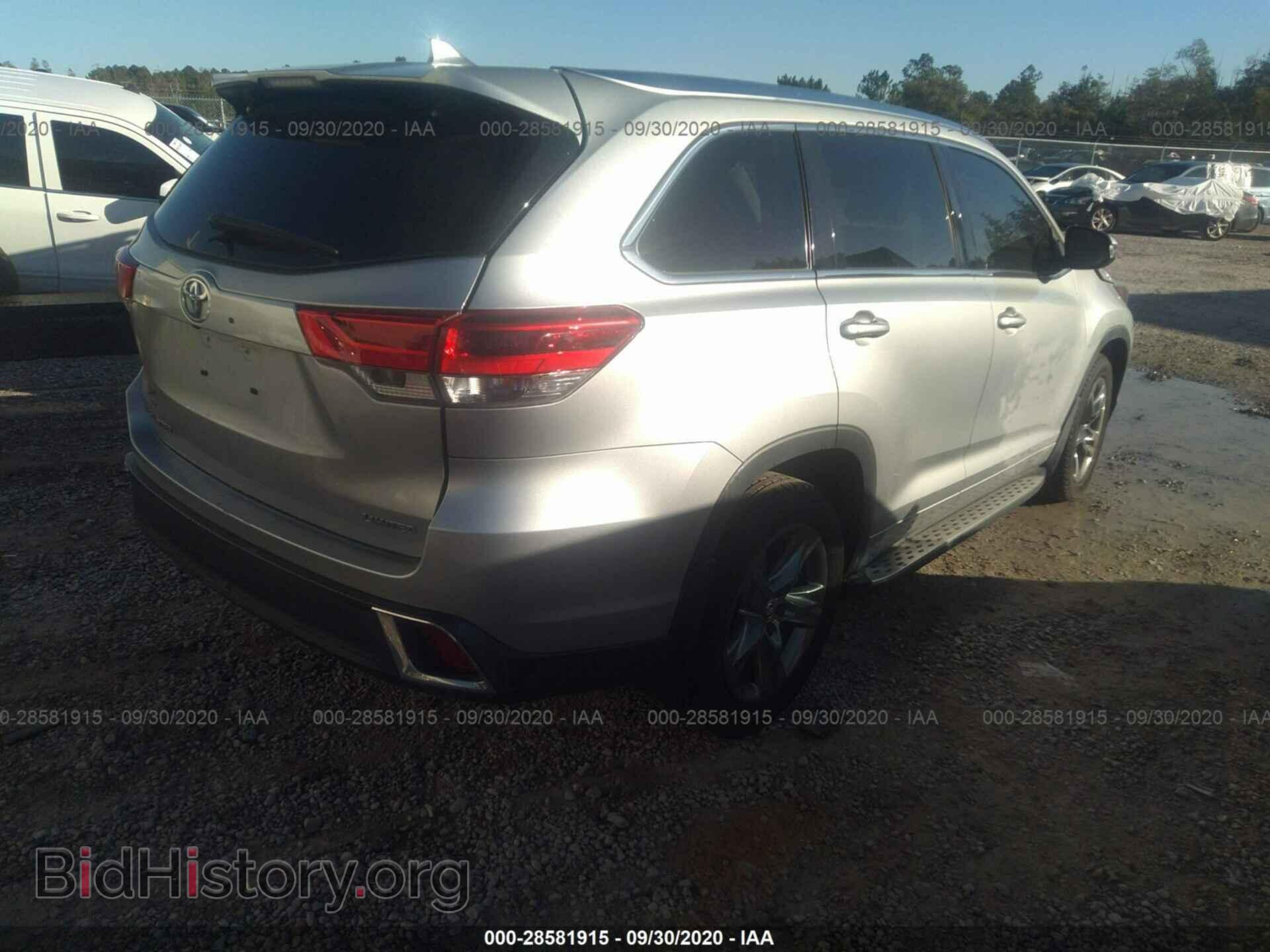 2017 TOYOTA HIGHLANDER - VIN: 5TDYZRFH2HS215656 - Фото 4