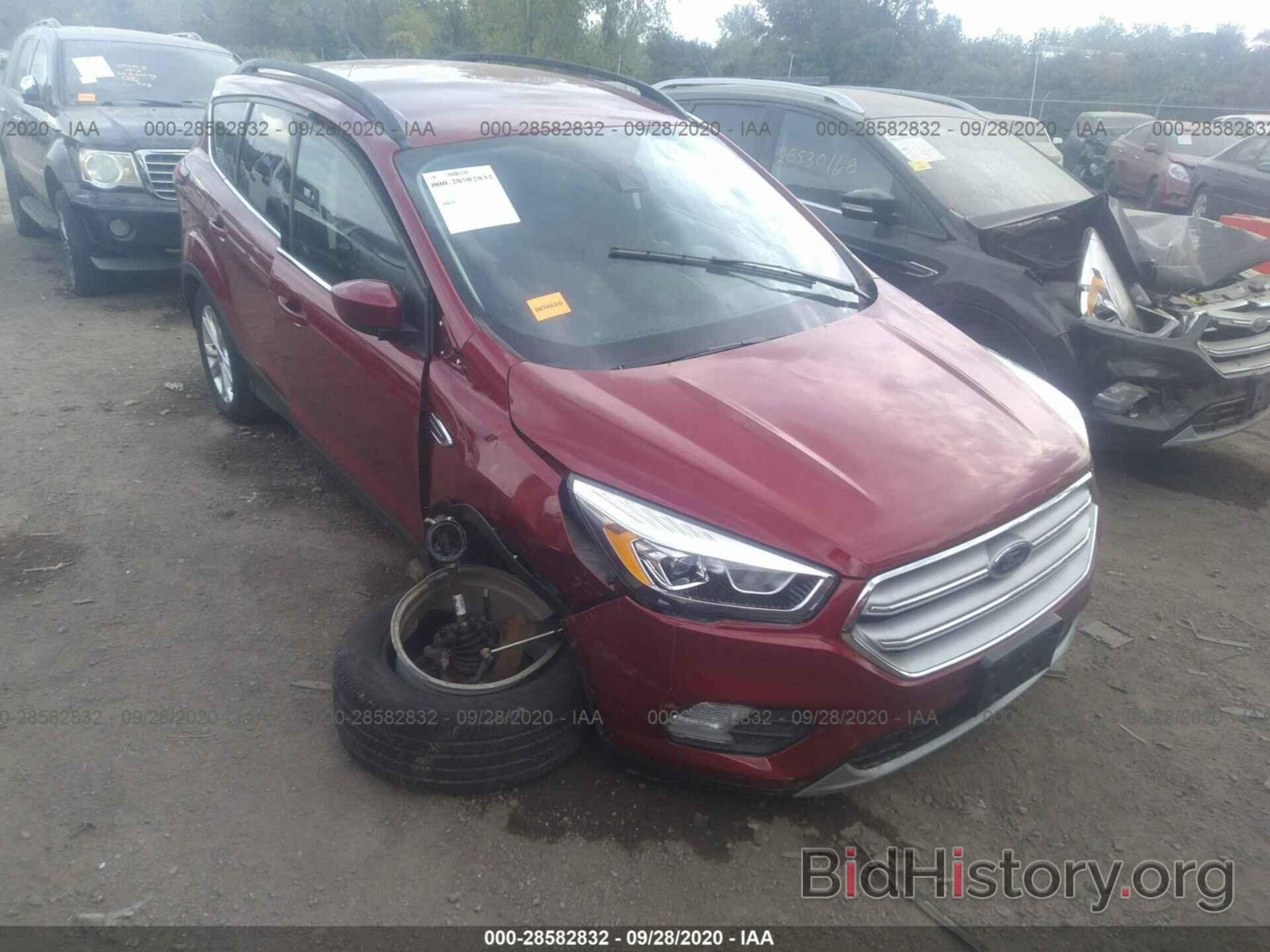 Photo 1FMCU9HD9KUA94352 - FORD ESCAPE 2019