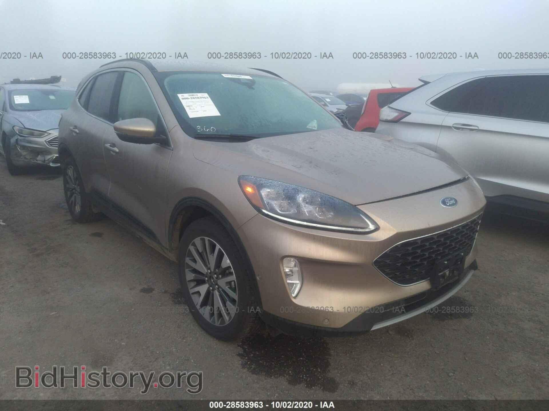 Photo 1FMCU9J93LUB15851 - FORD ESCAPE 2020