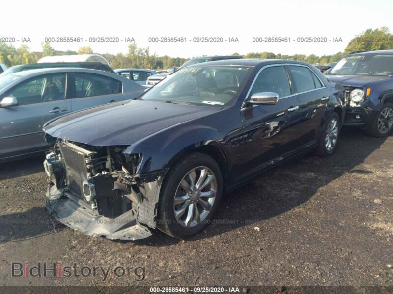 2017 Chrysler 300 (VIN 2C3CCAKG1HH565597) — фото 2 из 11