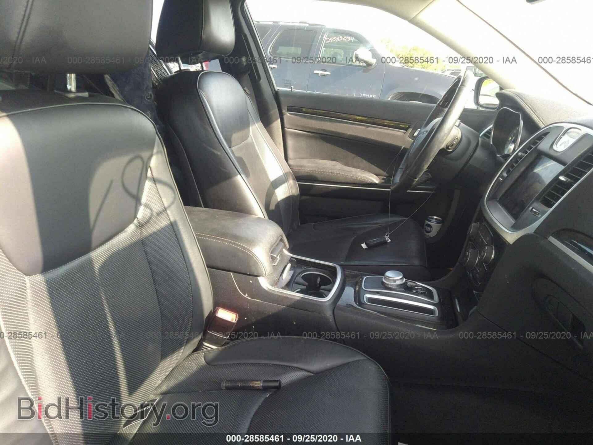 2017 CHRYSLER 300 - VIN: 2C3CCAKG1HH565597 - Photo 5