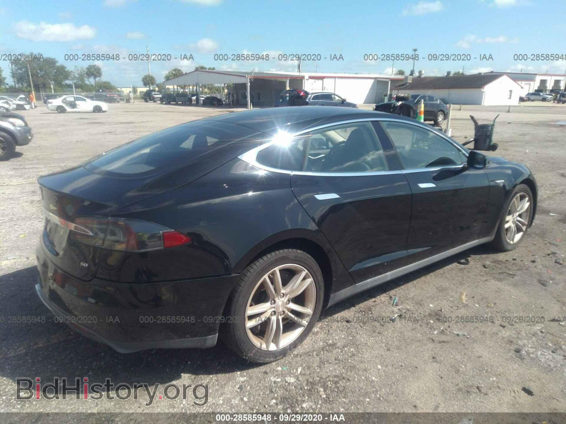 2014 TESLA MODEL S - VIN: 5YJSA1S16EFP66244 - Photo 4