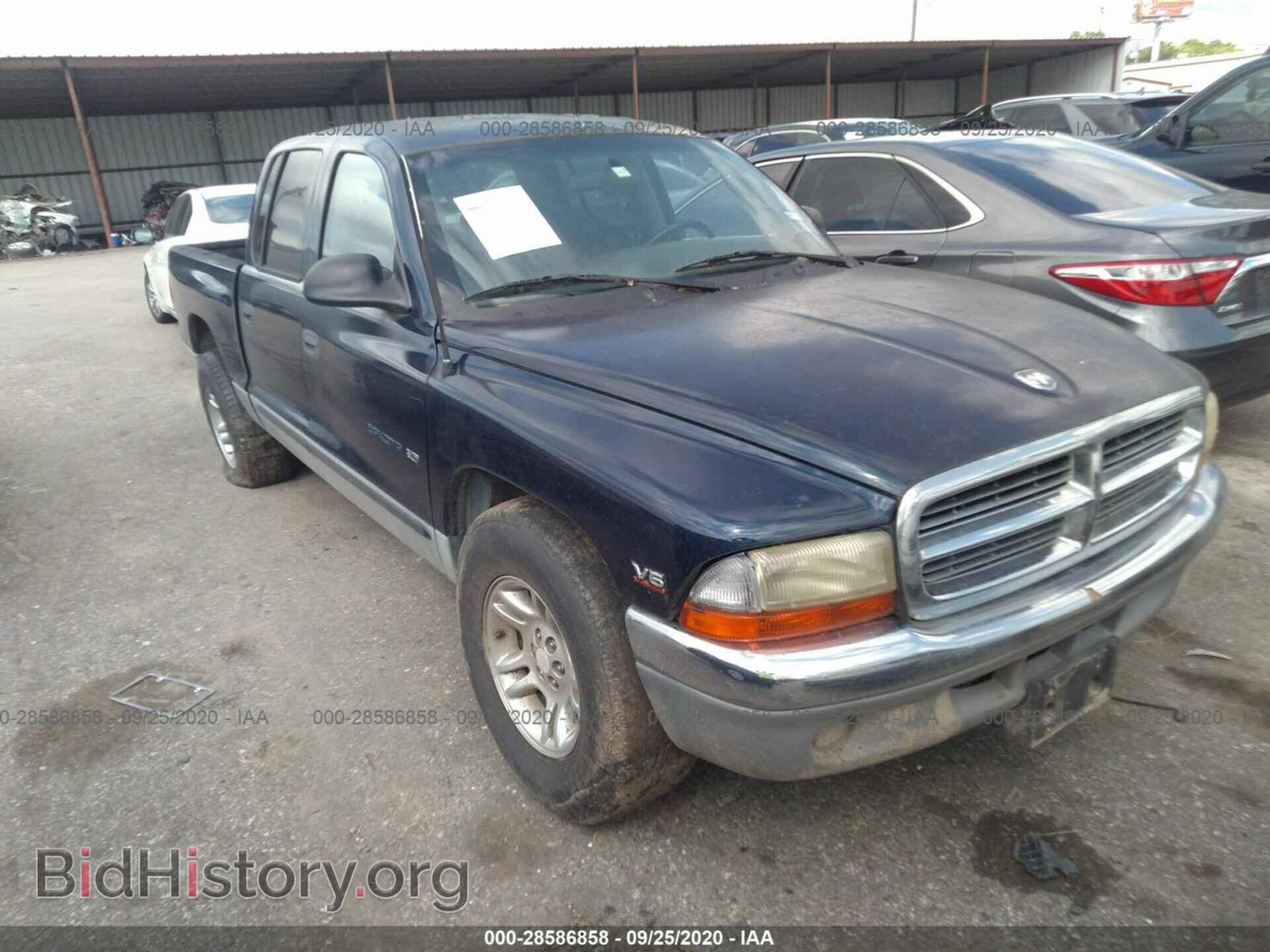 Photo 1B7GL2AX8YS642916 - DODGE DAKOTA 2000