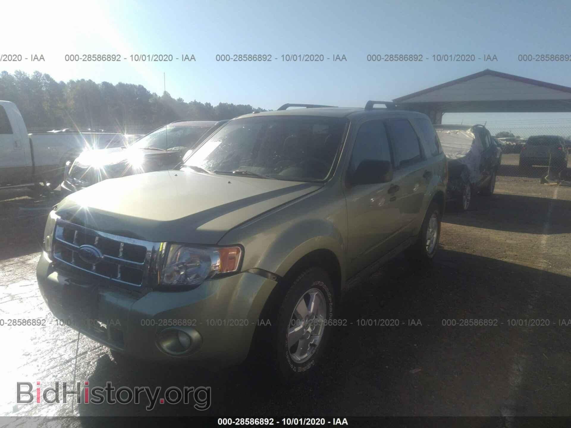 2008 FORD ESCAPE - VIN: 1FMCU93Z58KE38685 - Фото 2