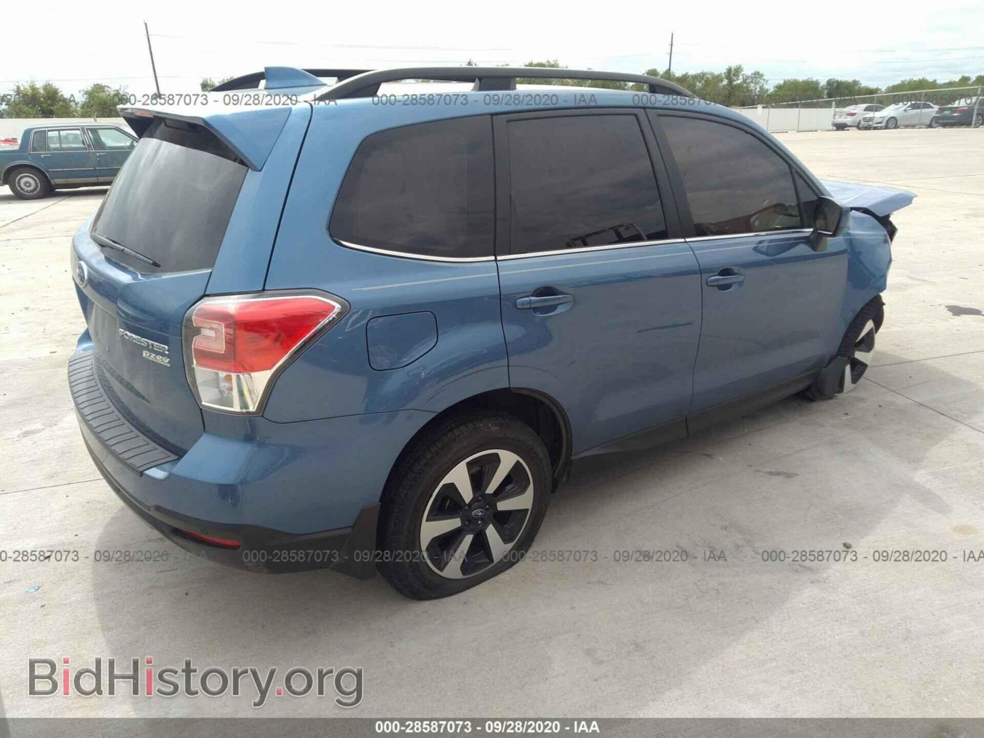2017 SUBARU FORESTER - VIN: JF2SJARC3HH482616 - Фото 4