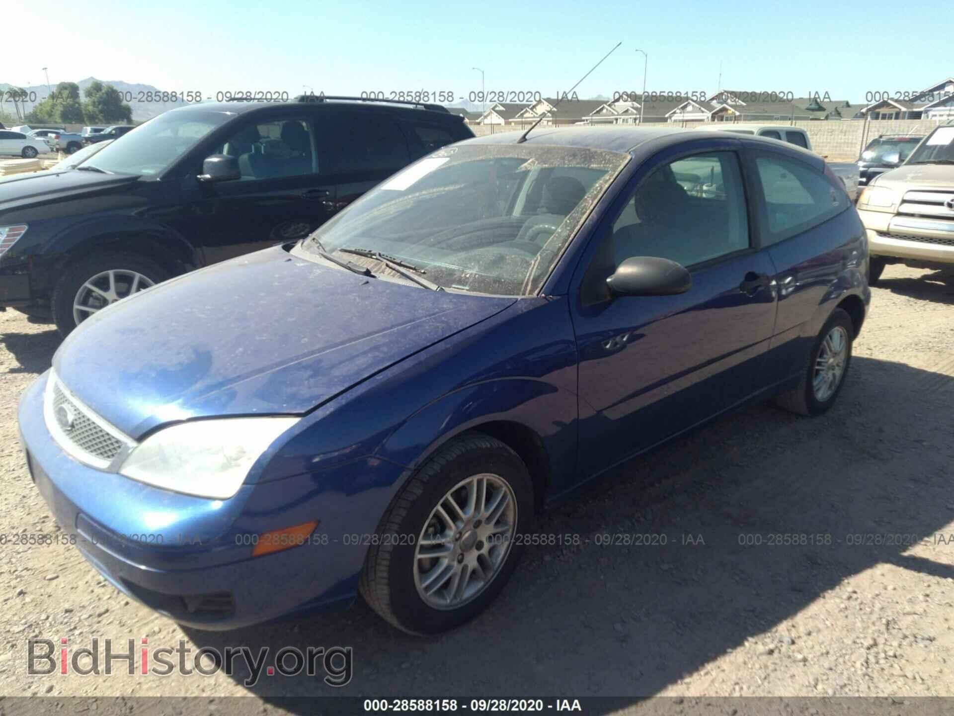 2005 FORD FOCUS - VIN: 3FAFP31N45R120723 - Фото 2