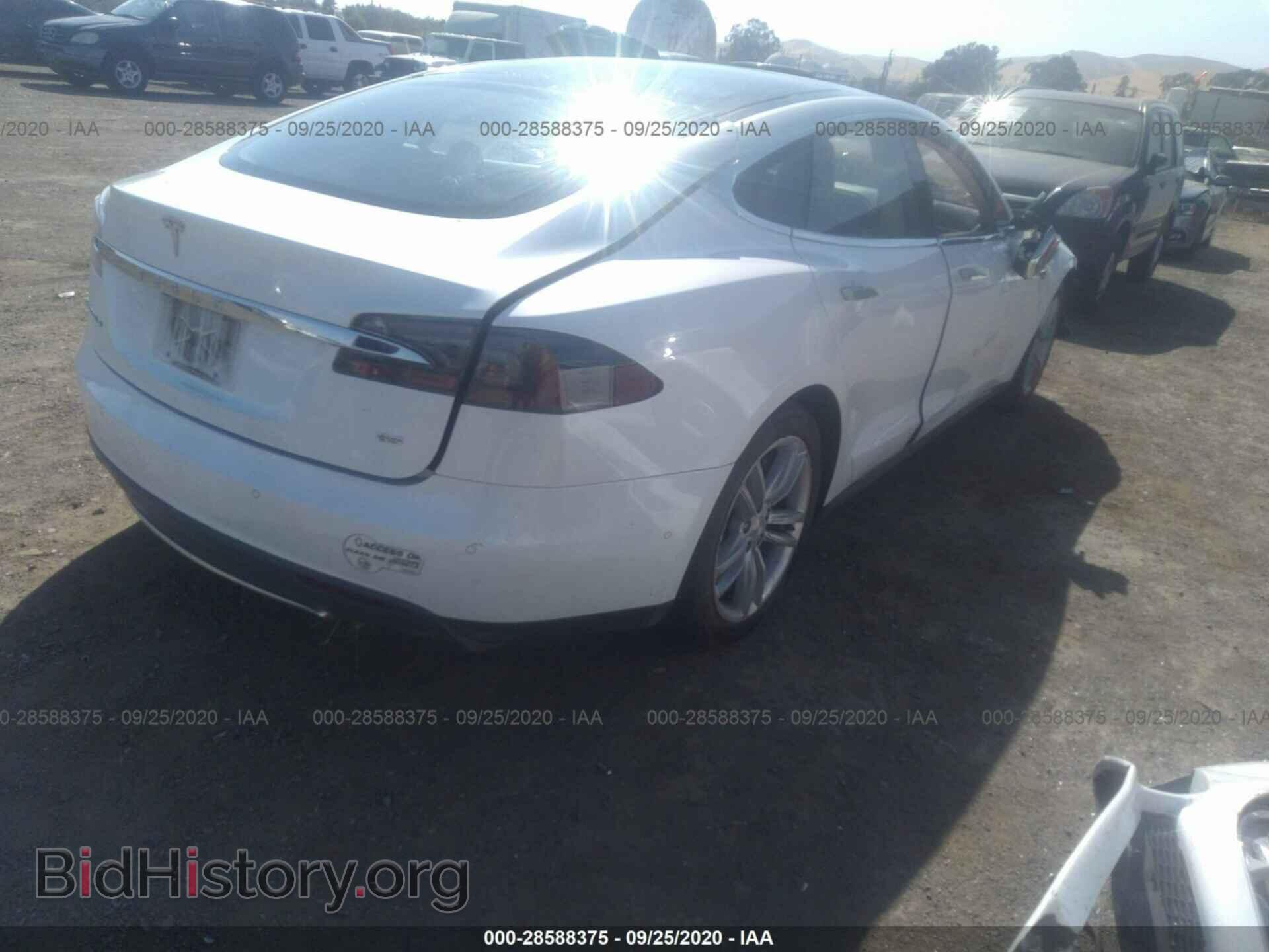 2014 TESLA MODEL S - VIN: 5YJSA1H16EFP49810 - Фото 4