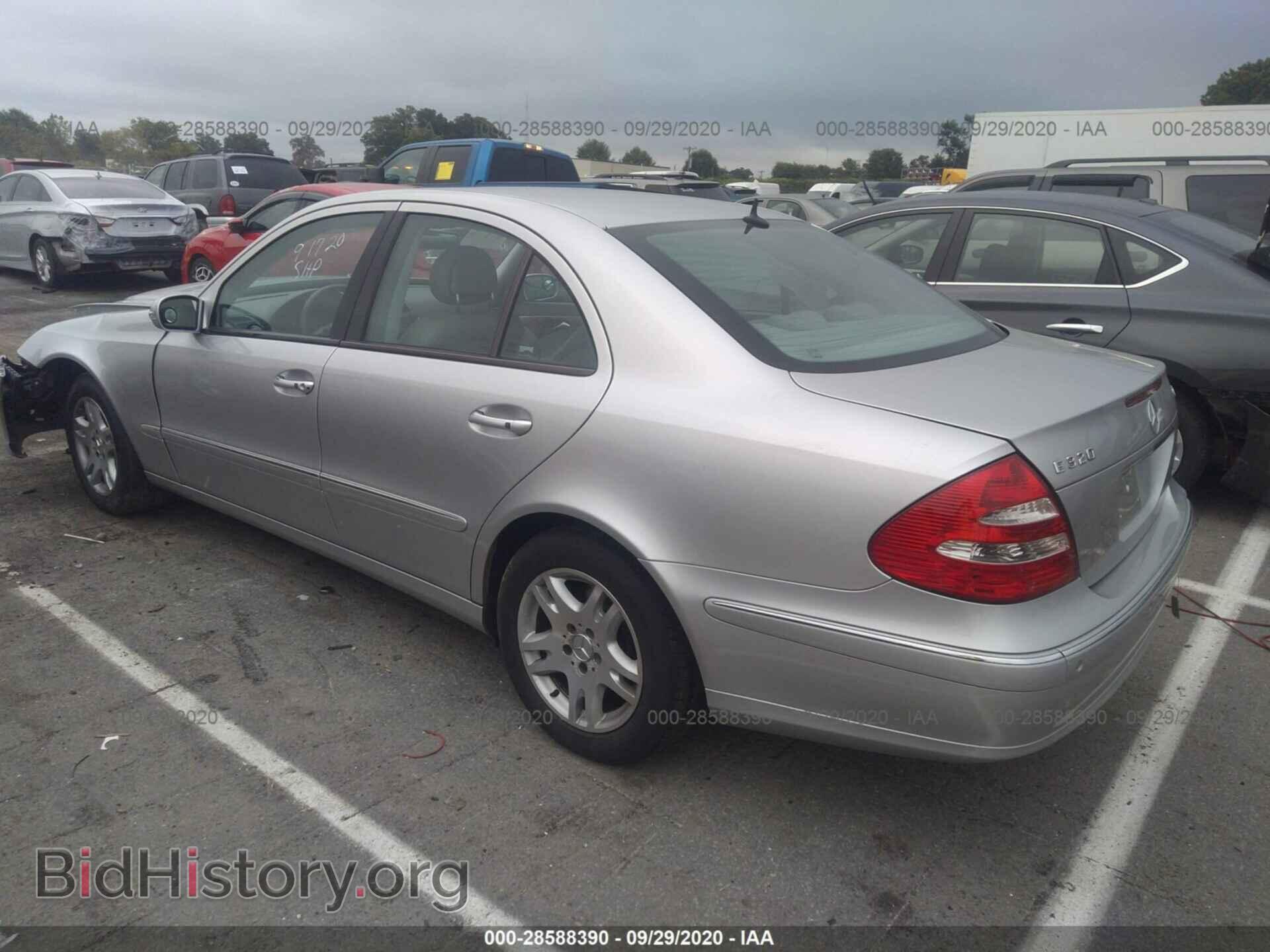 2005 MERCEDES-BENZ E-CLASS - VIN: WDBUF26J05A683023 - Фото 3