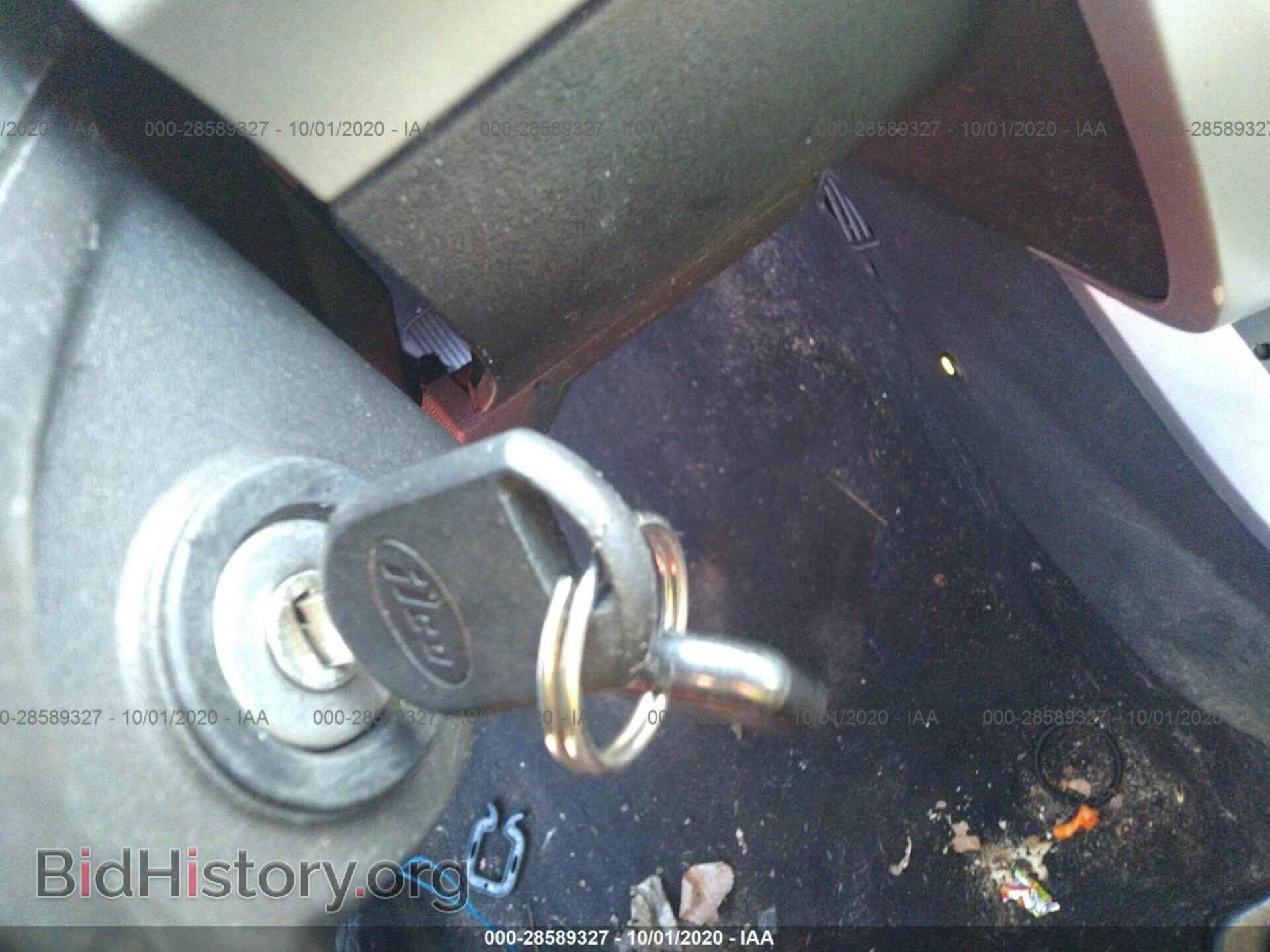 2009 FORD FOCUS - VIN: 1FAHP36N69W204840 - Фото 11