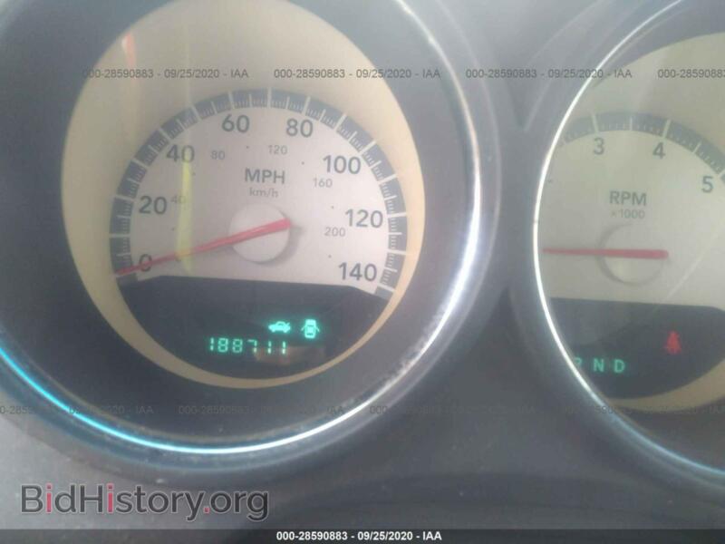 2010 Dodge CHALLENGER (VIN 2B3CJ4DV8AH162738) — photo 7 of 11