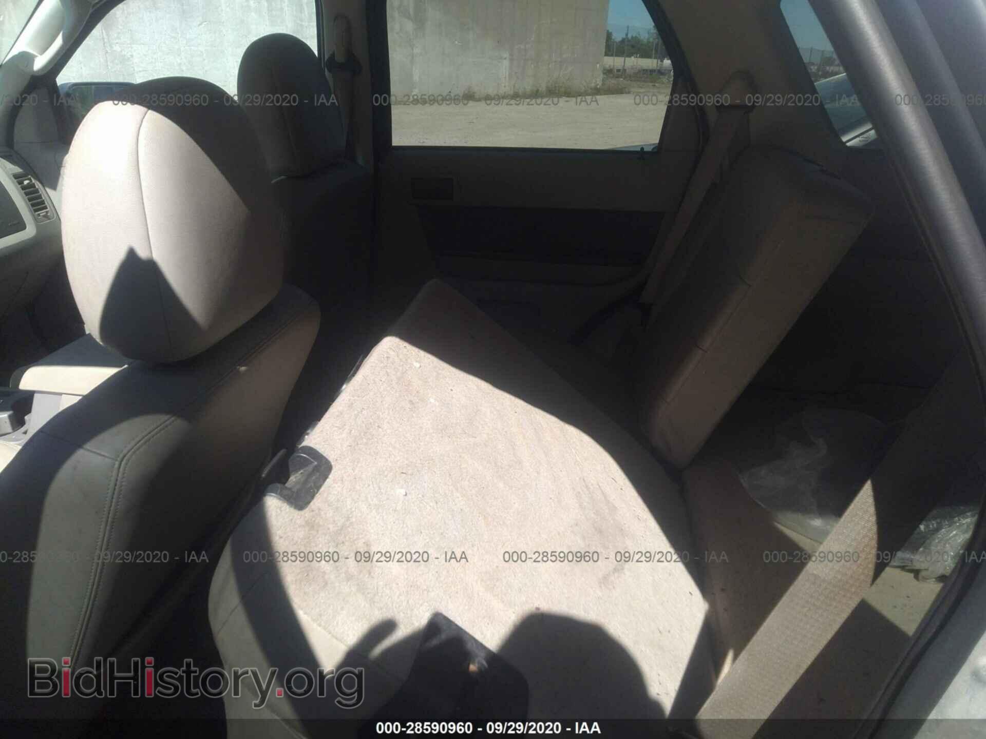 2011 FORD ESCAPE - VIN: 1FMCU9D7XBKB61276 - Фото 8