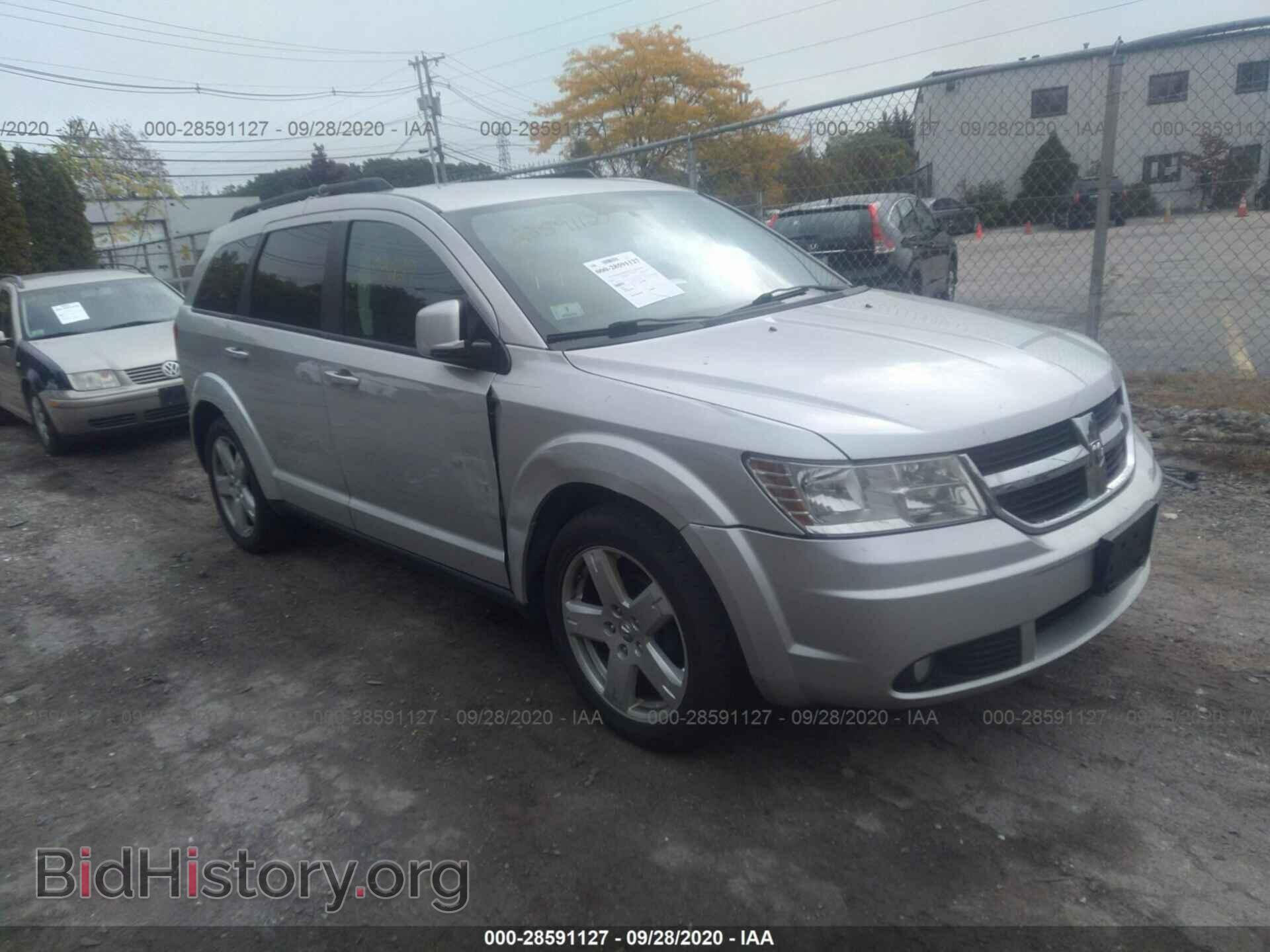 Фотография 3D4PH5FV3AT192528 - DODGE JOURNEY 2010