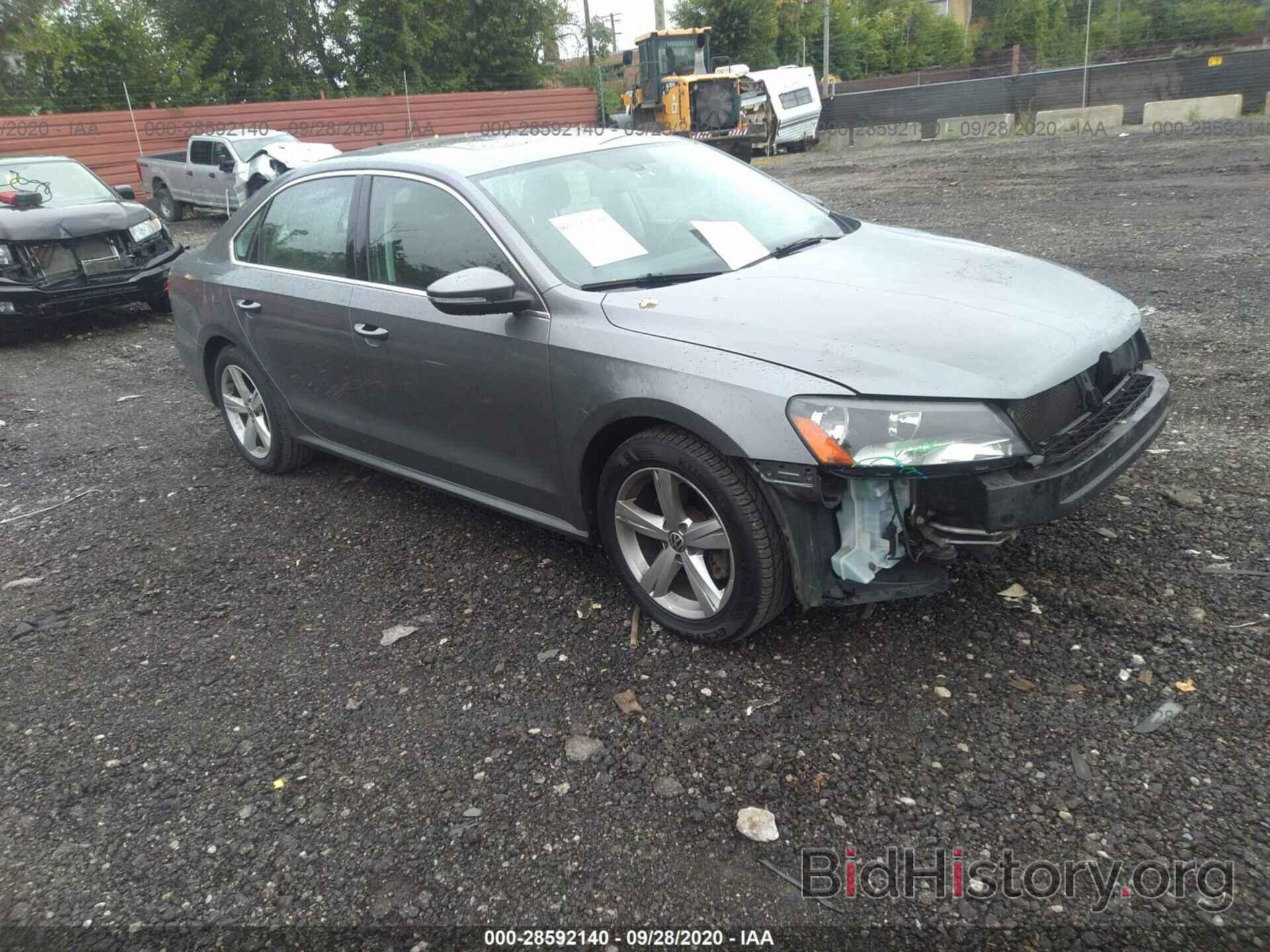 Photo 1VWBP7A30CC014471 - VOLKSWAGEN PASSAT 2012