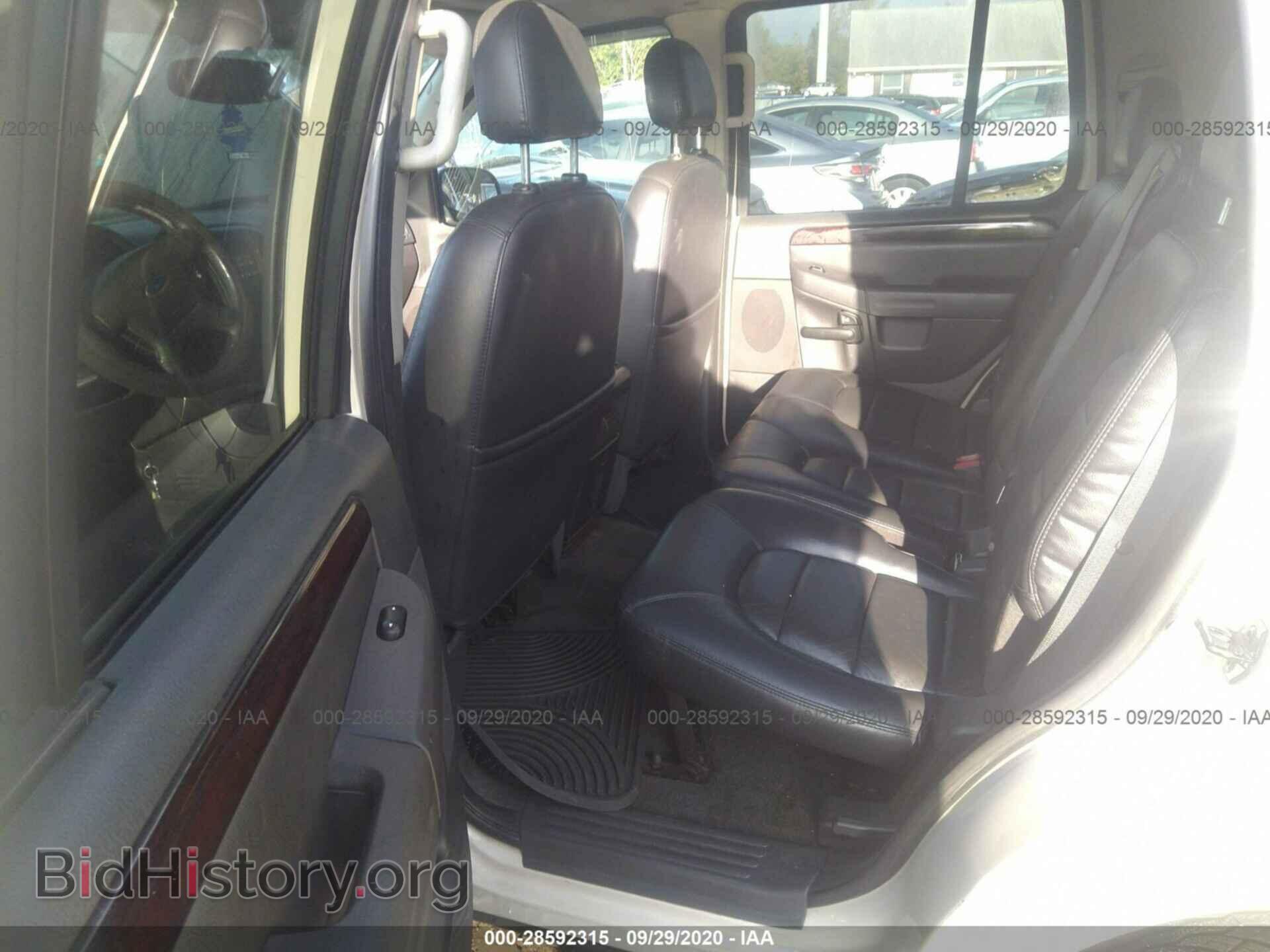 2005 FORD EXPLORER - VIN: 1FMDU75W75ZA07151 - Фото 8