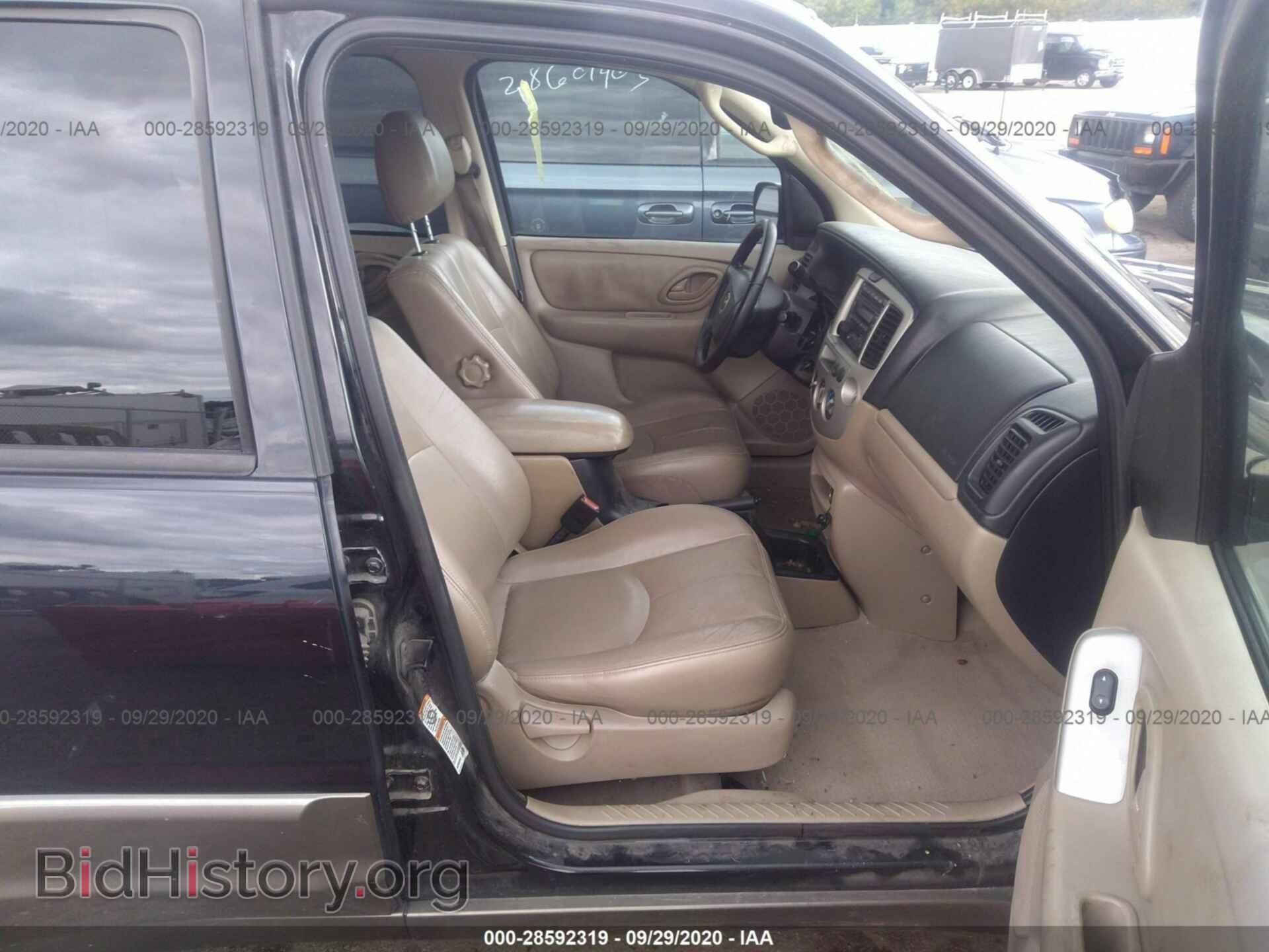 2003 MAZDA TRIBUTE - VIN: 4F2CZ06173KM45573 - Фото 5