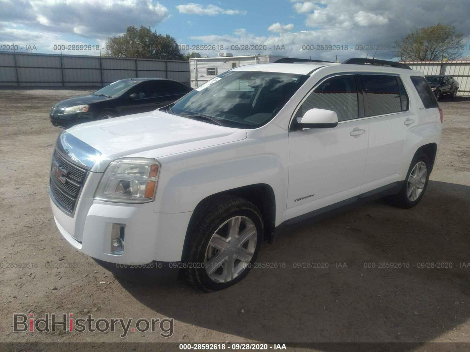 2010 GMC TERRAIN - VIN: 2CTFLDEY5A6360577 - Photo 2
