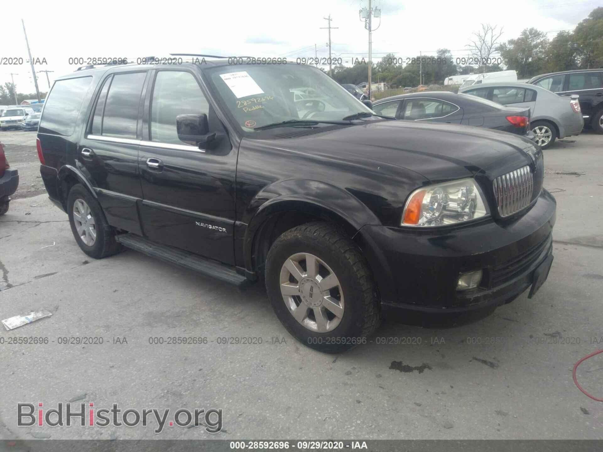 Фотография 5LMFU27566LJ01247 - LINCOLN NAVIGATOR 2006