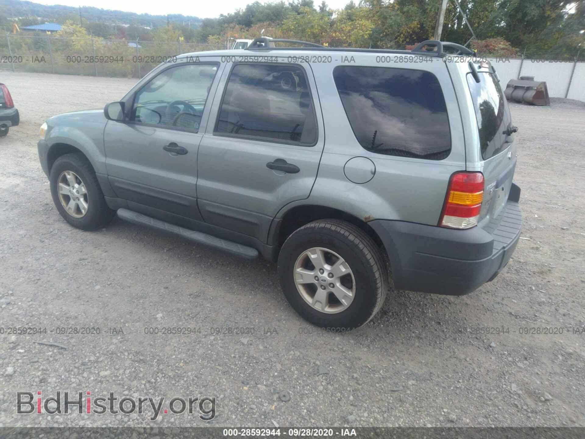 2005 FORD ESCAPE - VIN: 1FMYU93175KC73895 - Фото 3