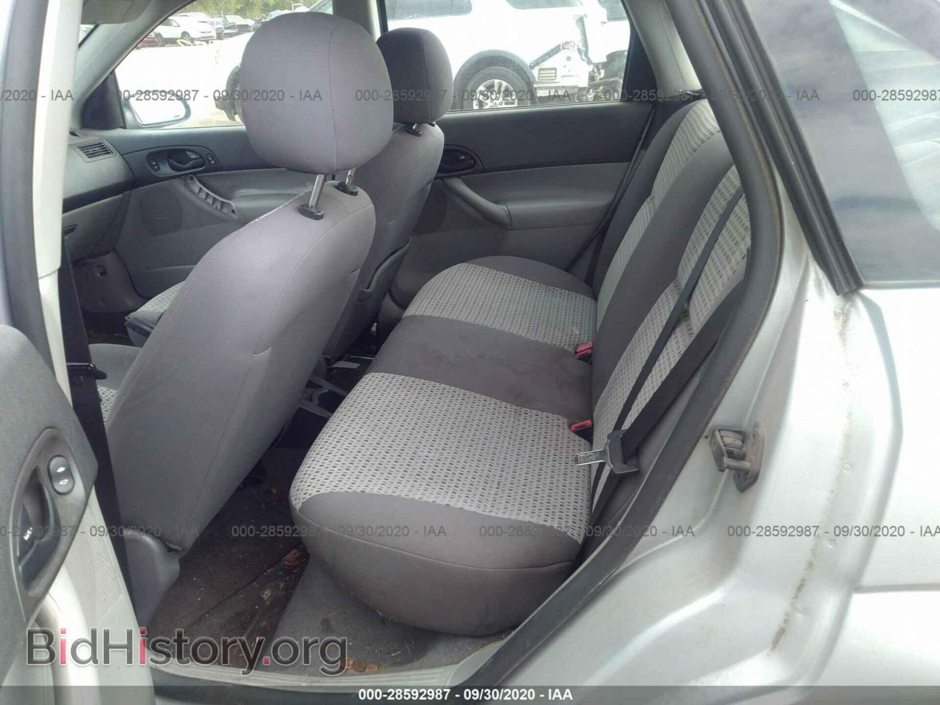 2007 FORD FOCUS - VIN: 1FAFP34N67W197850 - Фото 8