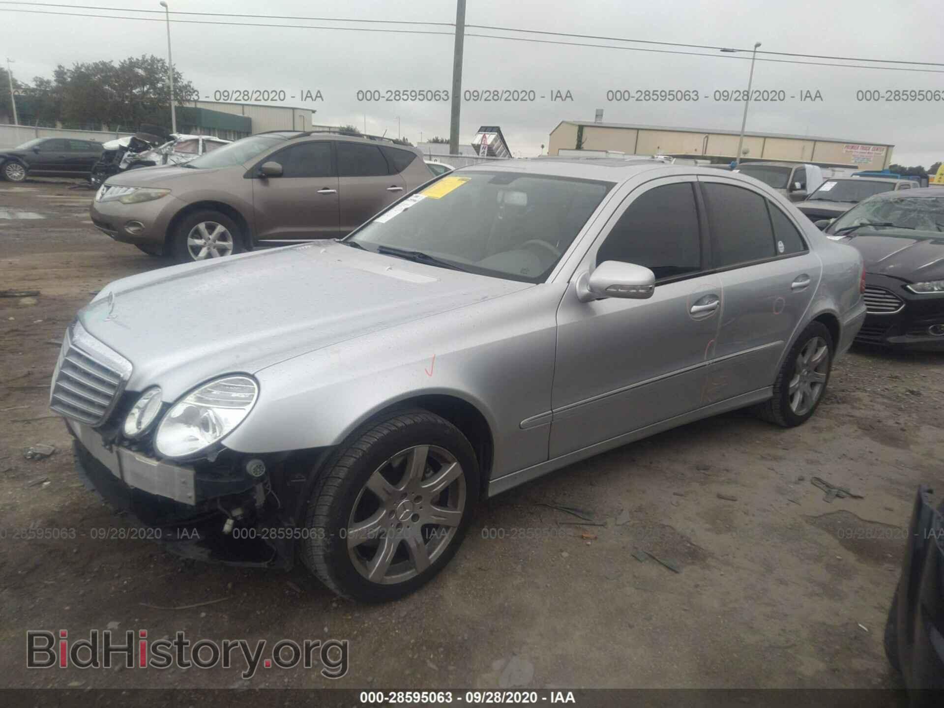 2007 MERCEDES-BENZ E-CLASS - VIN: WDBUF72X77B021492 - Фото 2