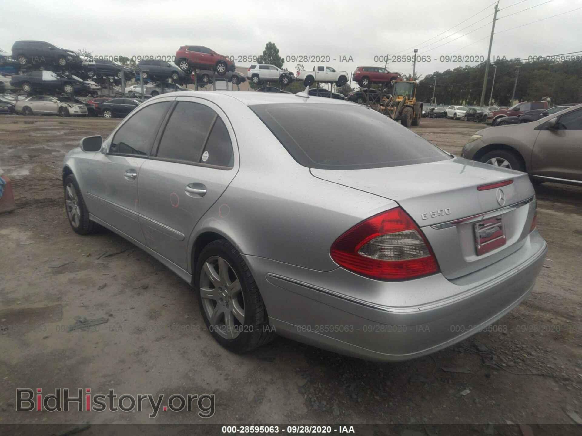 2007 MERCEDES-BENZ E-CLASS - VIN: WDBUF72X77B021492 - Фото 3