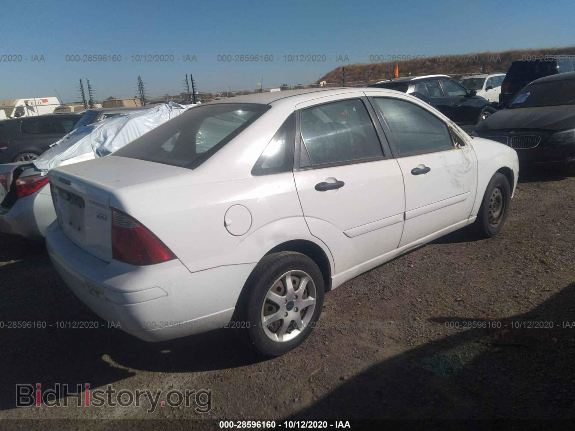 2005 FORD FOCUS - VIN: 1FAFP34N75W230366 - Фото 4