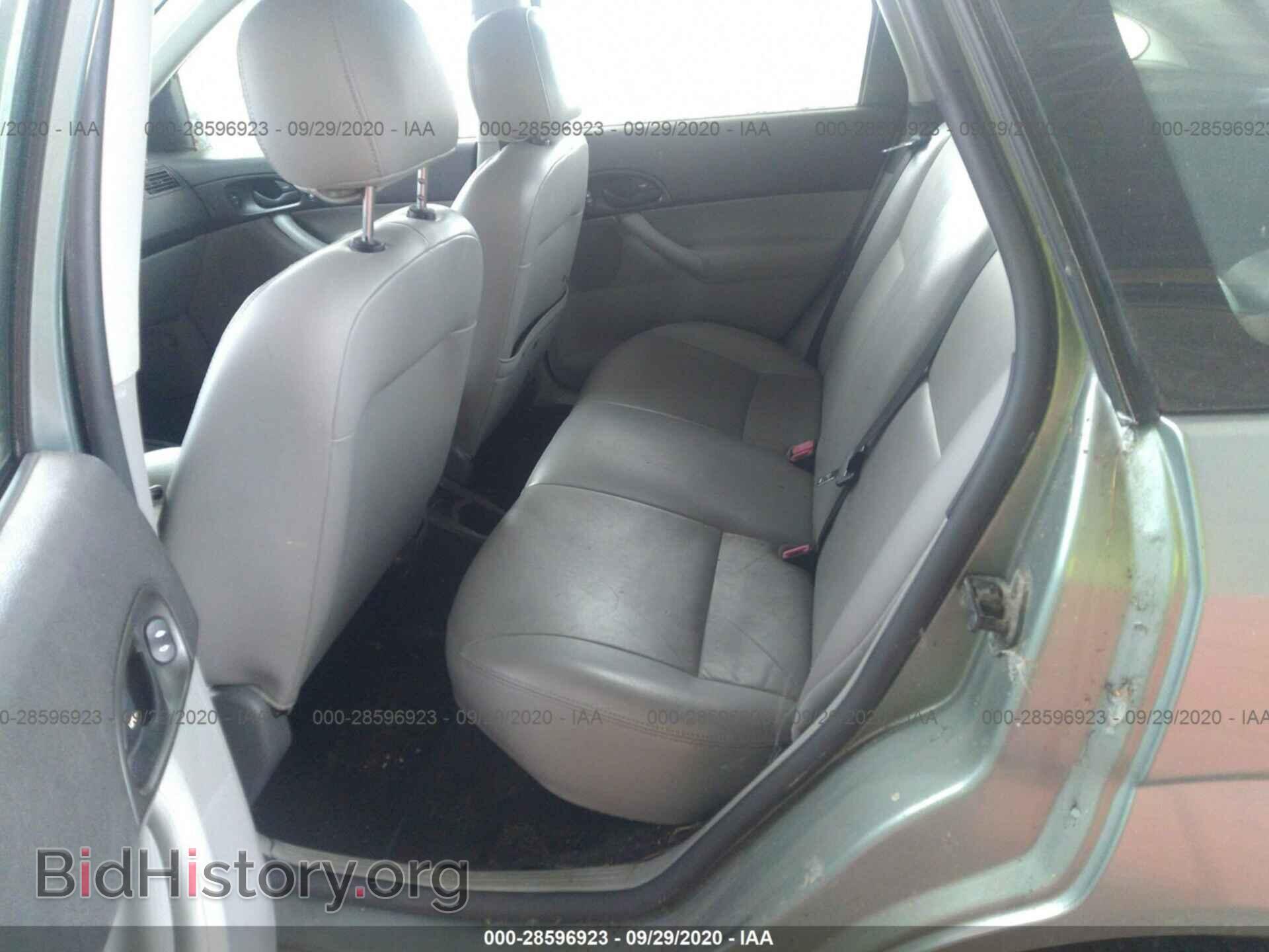 2006 FORD FOCUS - VIN: 1FAFP37N76W140583 - Фото 8