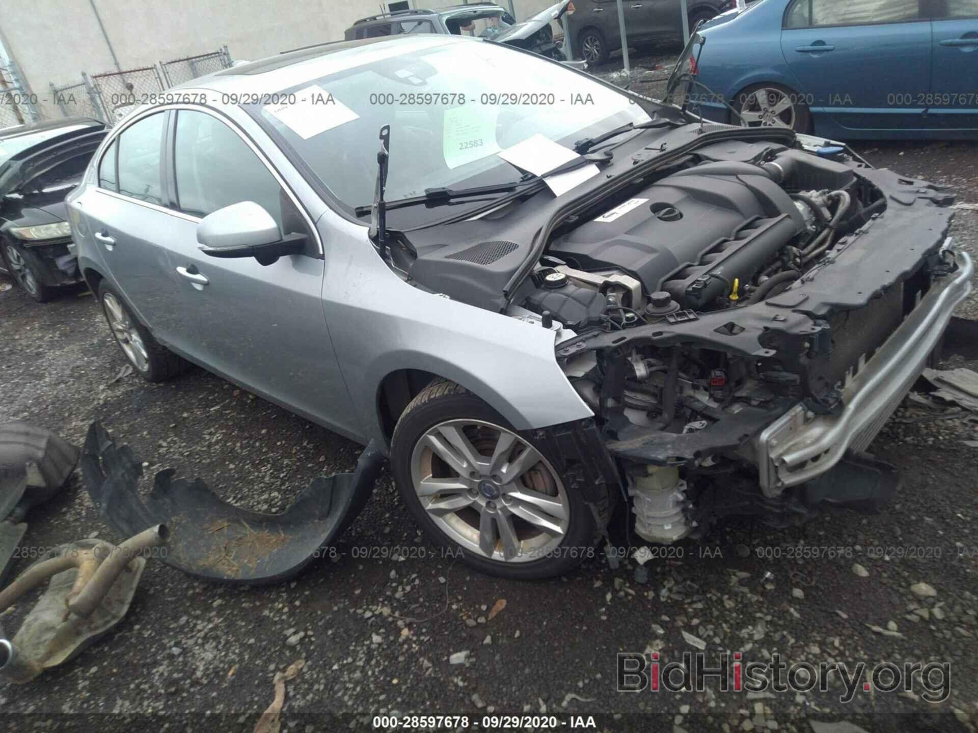 Photo YV1902FH4C2042562 - VOLVO S60 2012