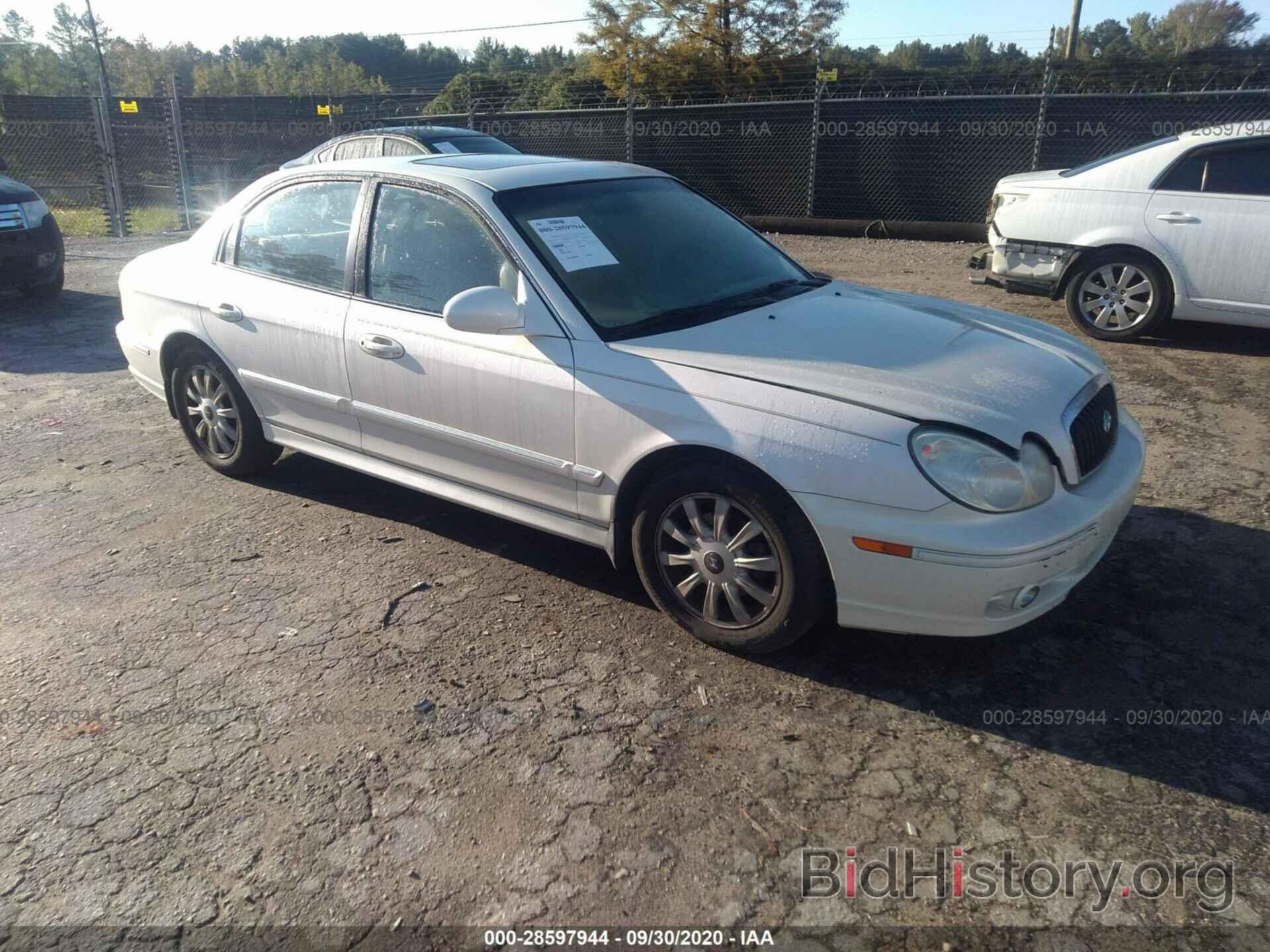 Photo KMHWF35H94A062081 - HYUNDAI SONATA 2004