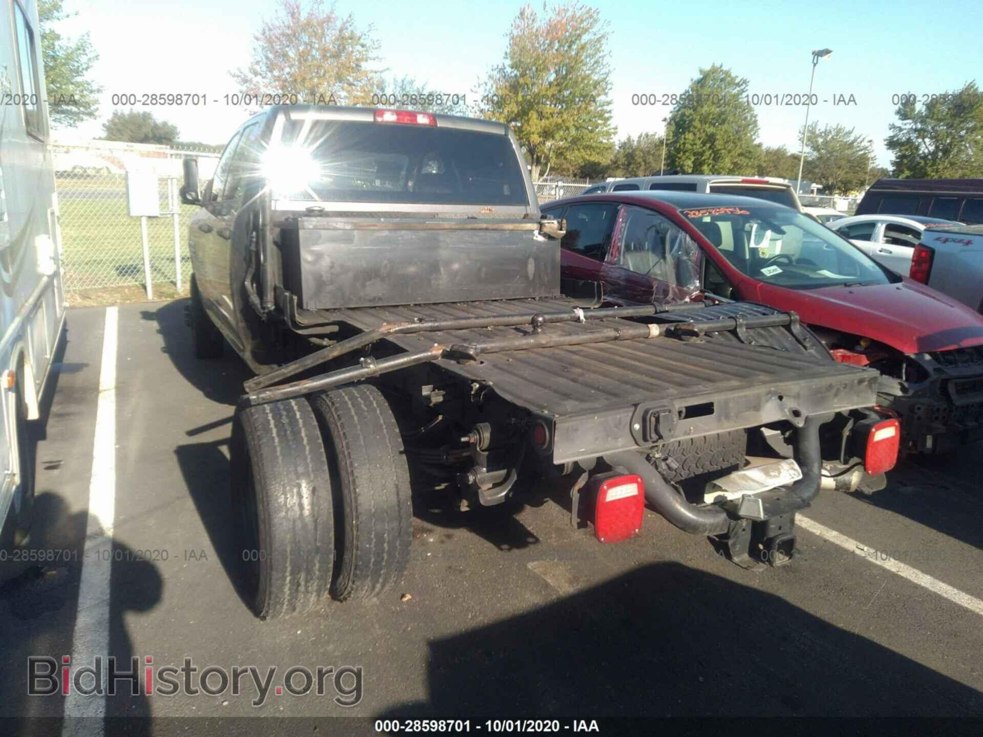 2017 RAM 3500 - VIN: 3C63RRGL8HG631634 - Фото 3