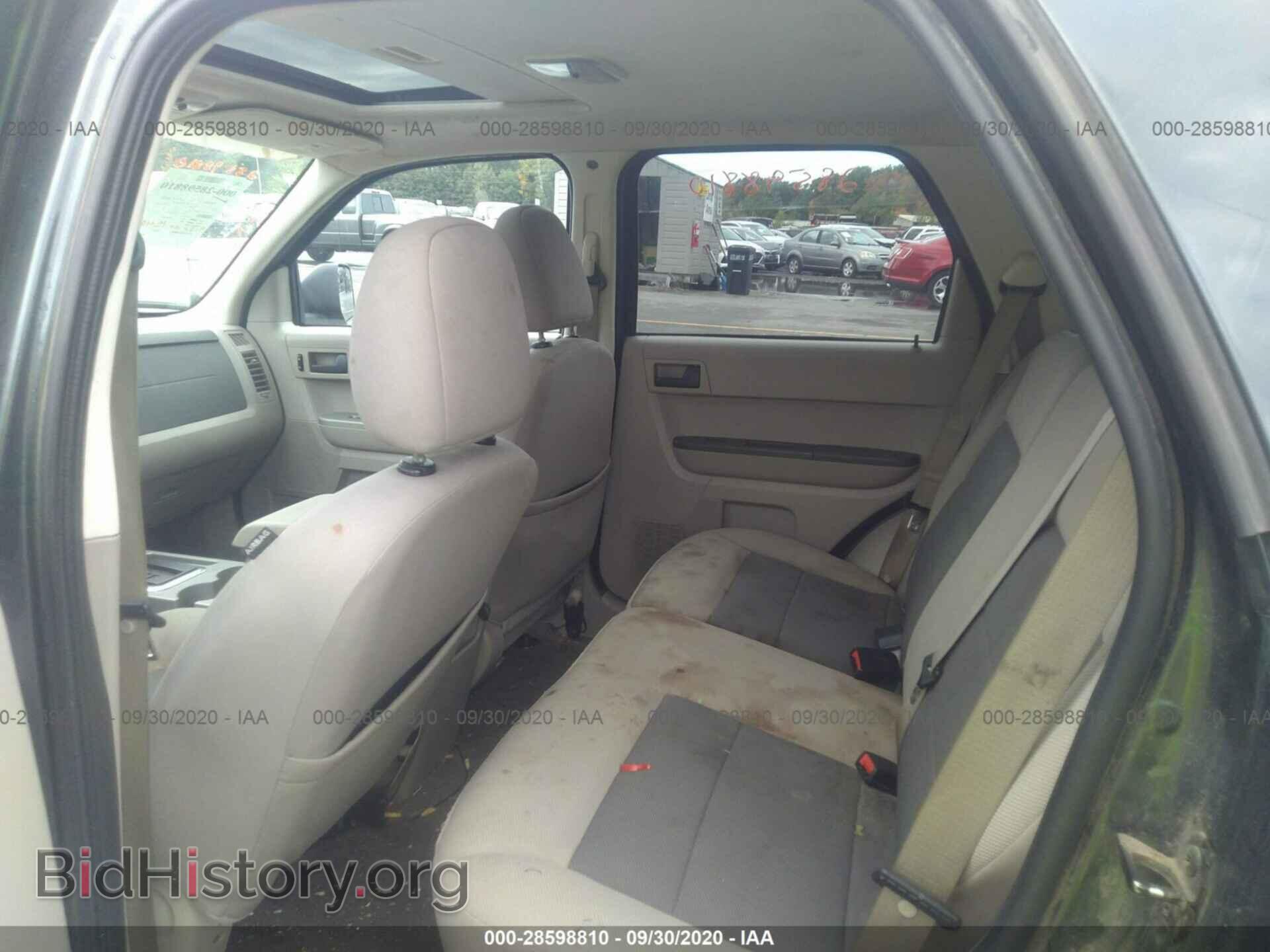 2008 FORD ESCAPE - VIN: 1FMCU93188KC22761 - Фото 8
