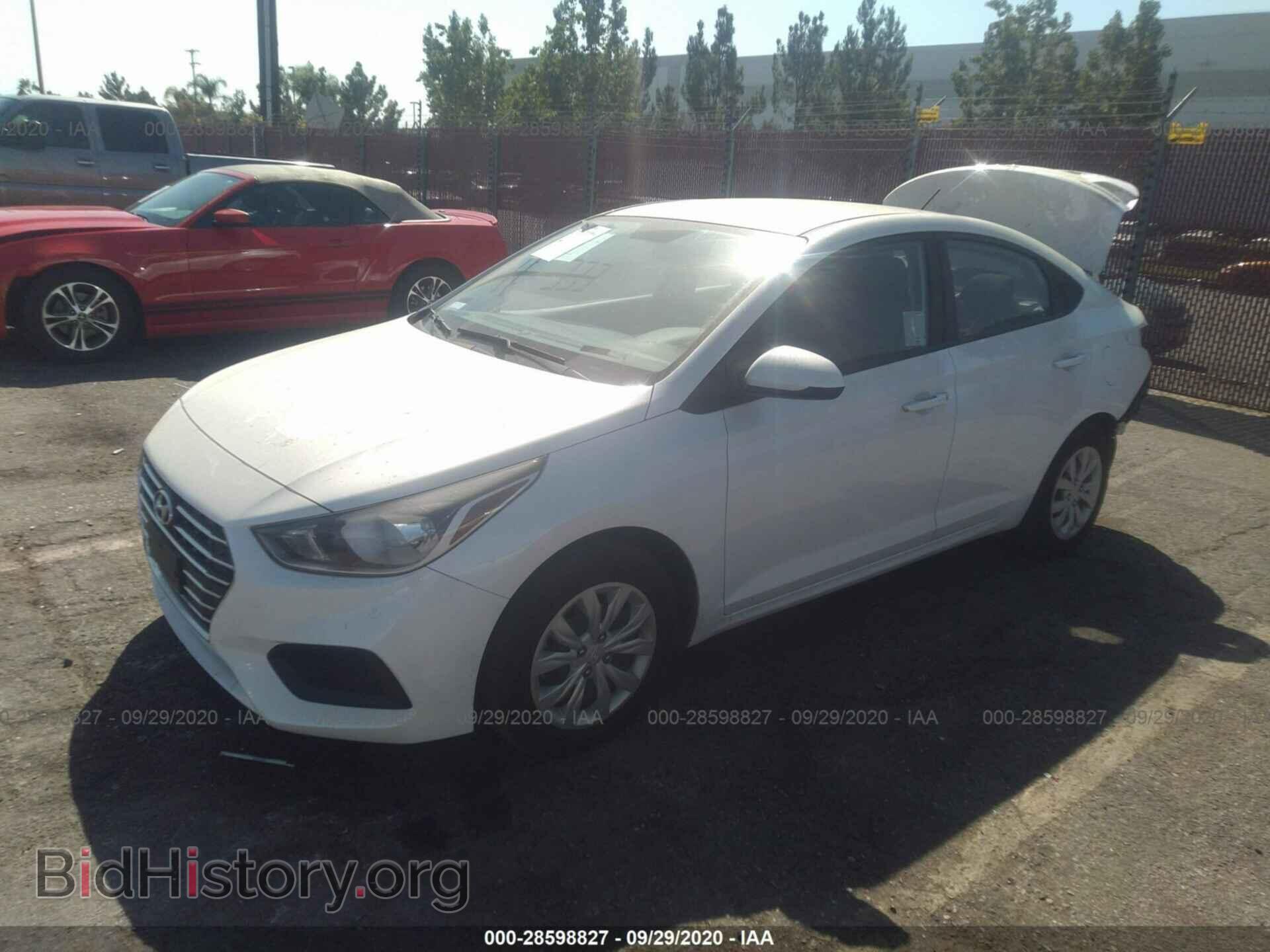 2019 HYUNDAI ACCENT - VIN: 3KPC24A34KE060719 - Фото 2