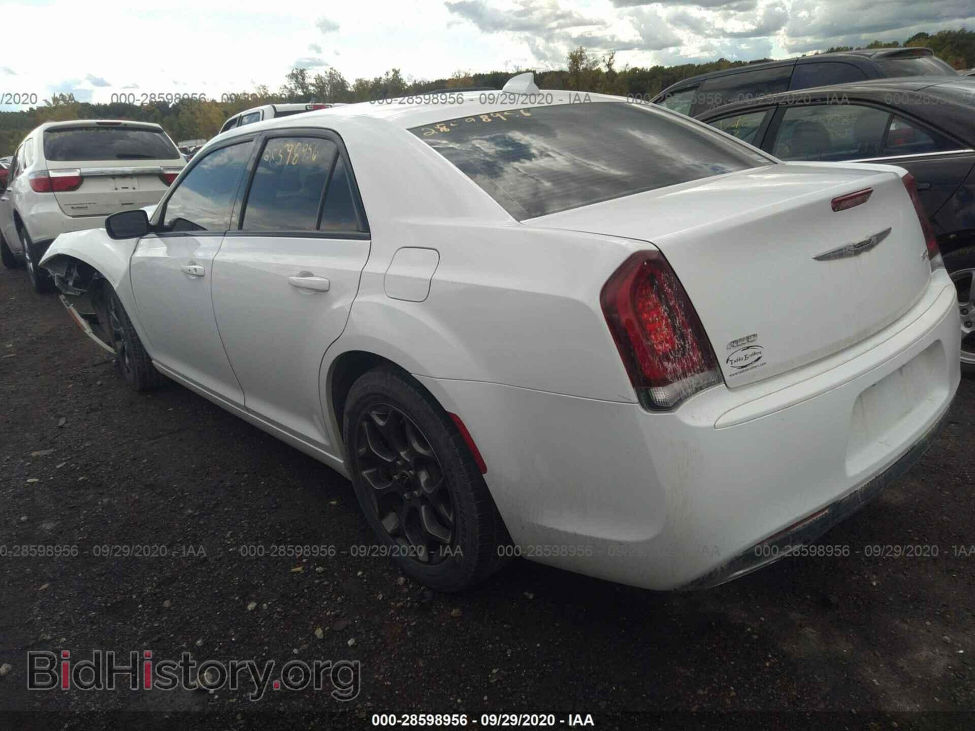 2017 CHRYSLER 300 - VIN: 2C3CCAGG6HH637631 - Фото 3