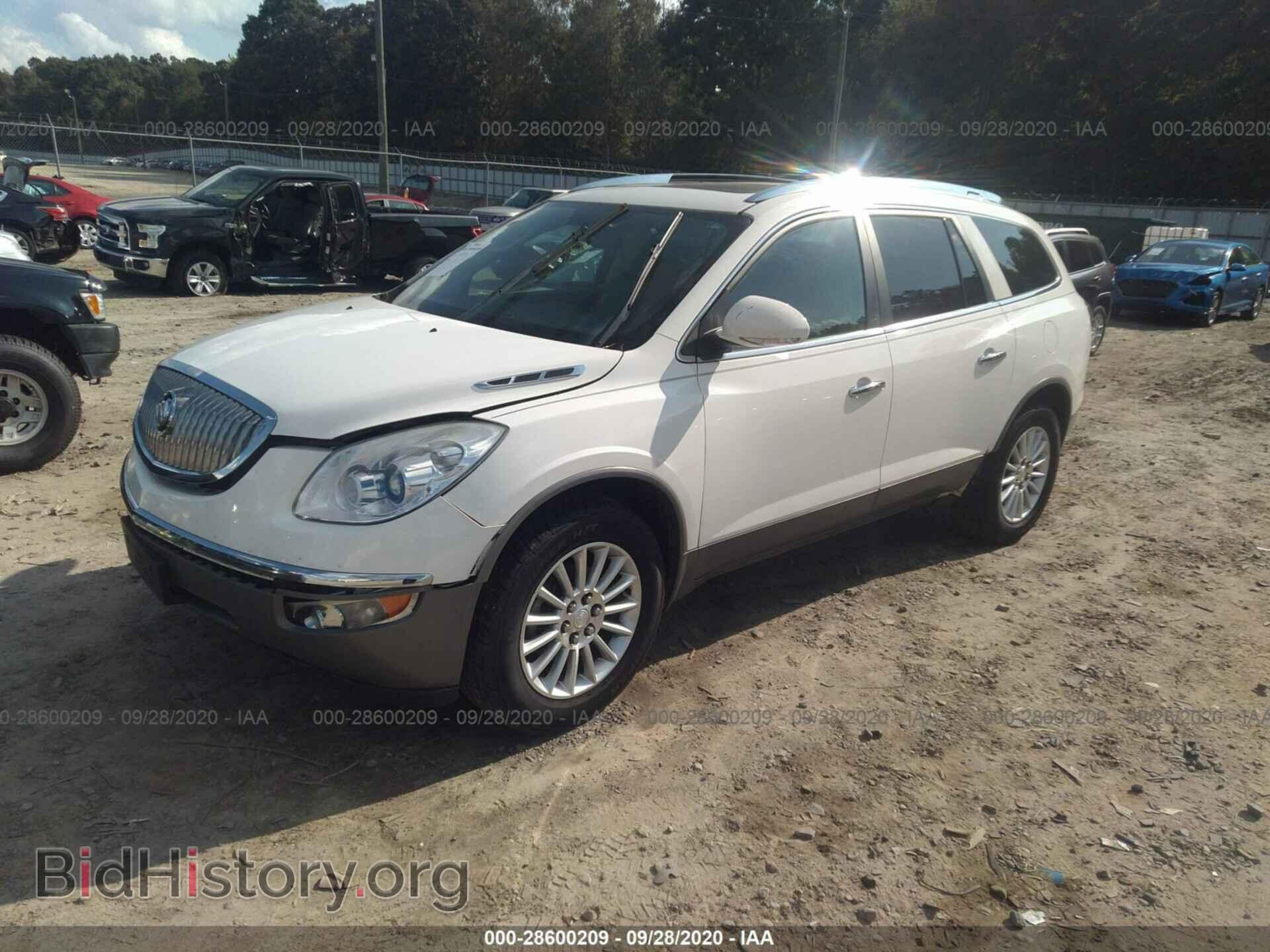 2012 BUICK ENCLAVE - VIN: 5GAKRCED4CJ334155 - Photo 2