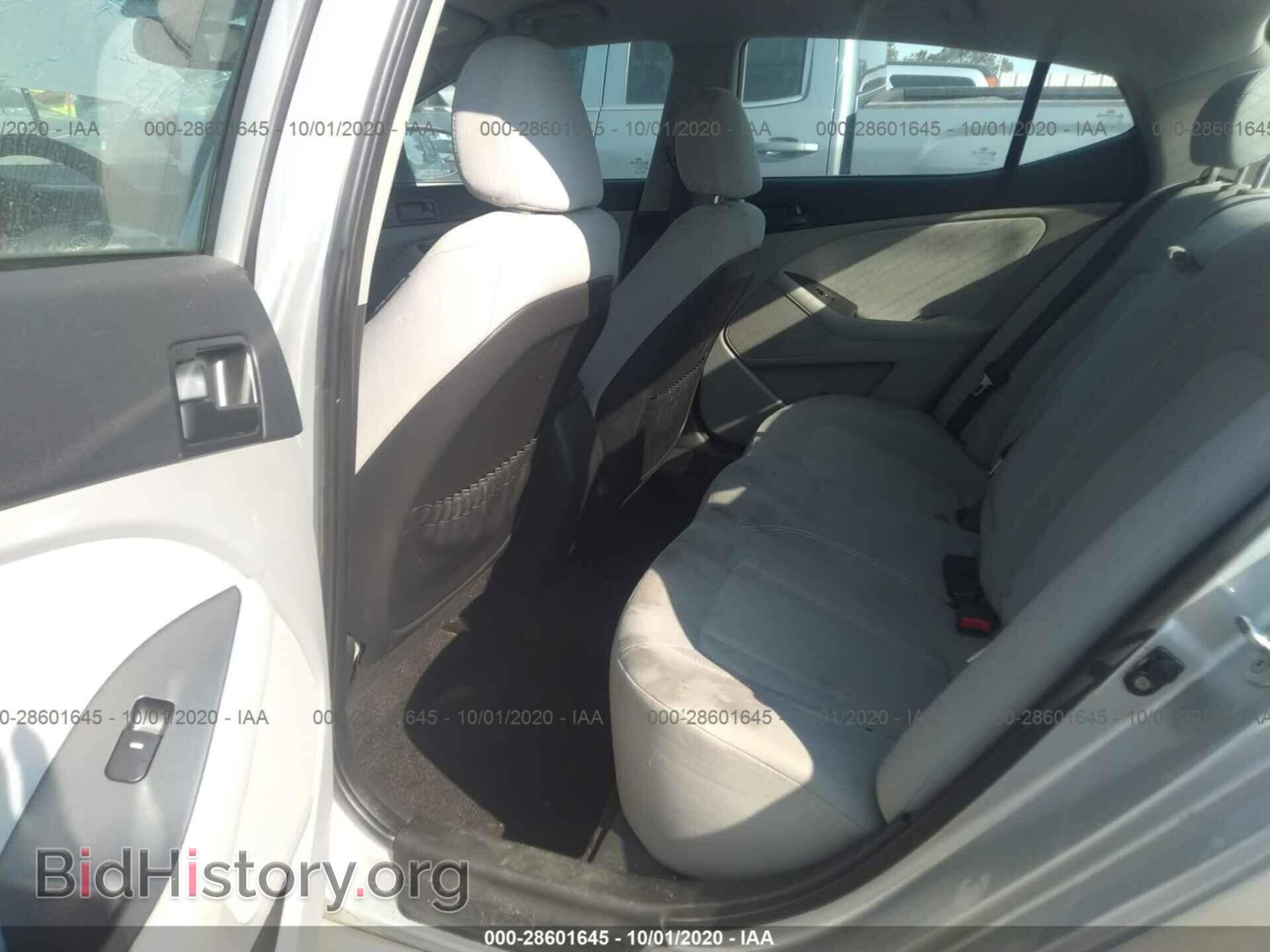 2011 KIA OPTIMA - VIN: KNAGM4A79B5165862 - Фото 8
