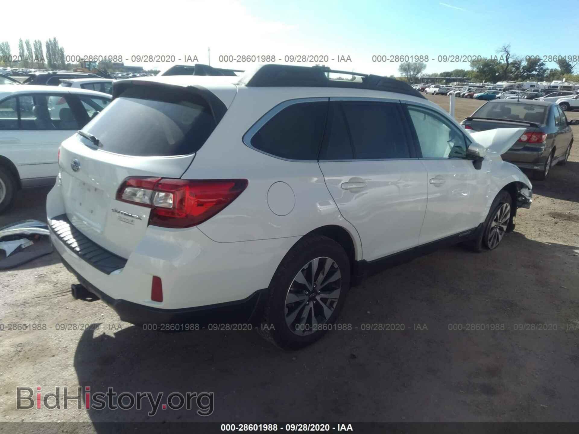 2017 SUBARU OUTBACK - VIN: 4S4BSANCXH3235944 - Фото 4