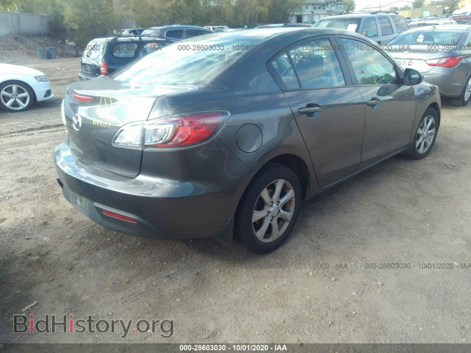 2011 MAZDA MAZDA3 - VIN: JM1BL1VF8B1460135 - Фото 4