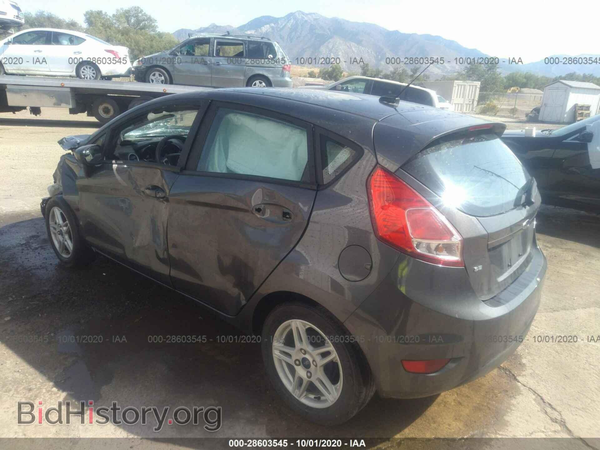 2018 FORD FIESTA - VIN: 3FADP4EJ3JM125181 - Фото 3