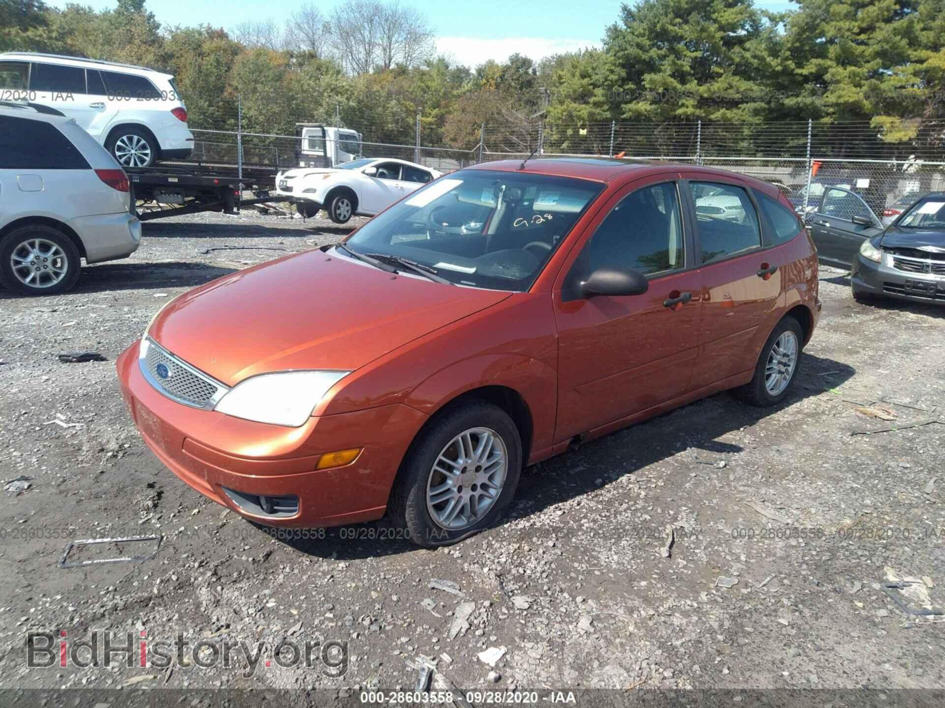 2005 FORD FOCUS - VIN: 3FAFP37N65R143430 - Фото 2