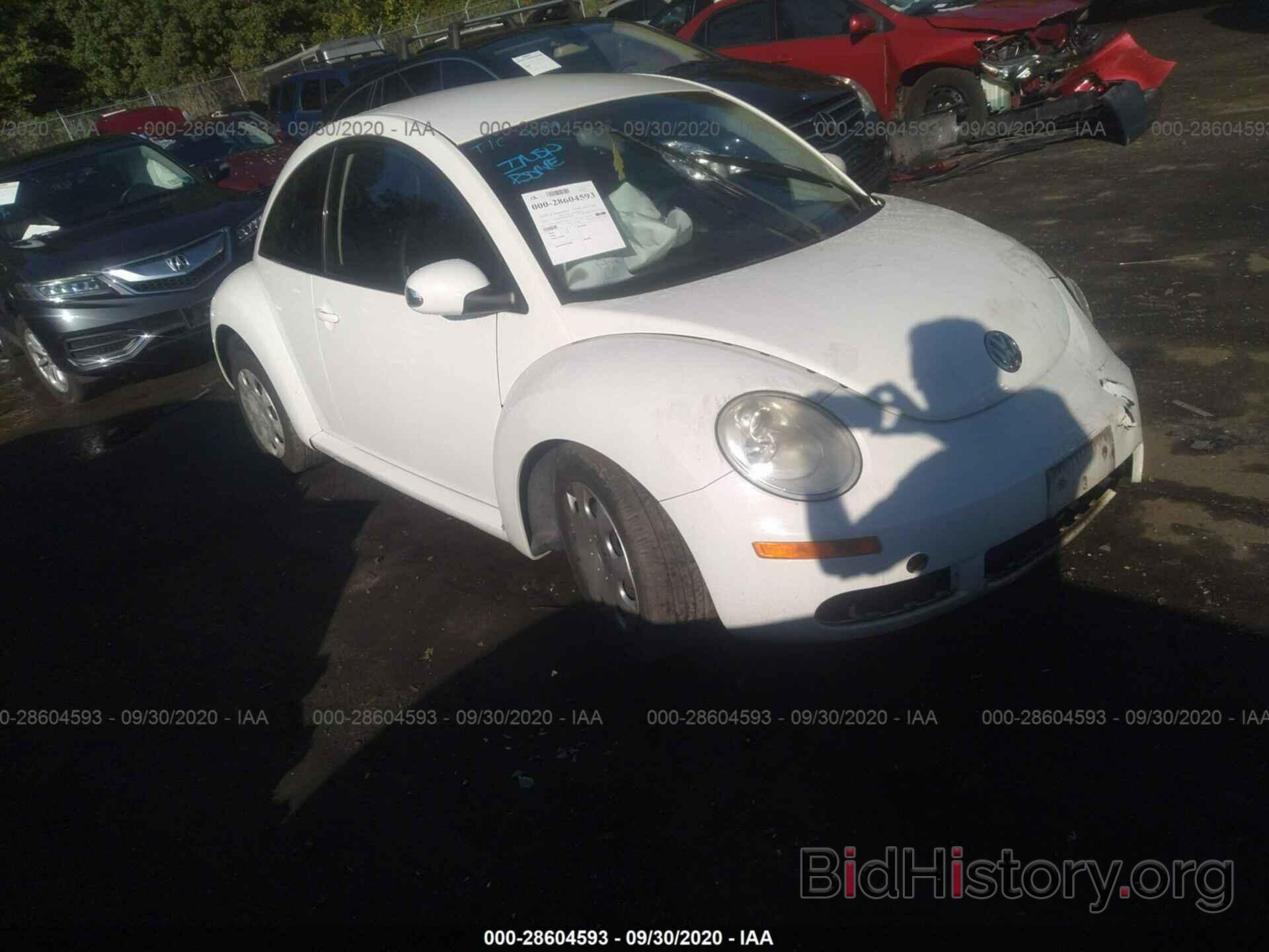 Photo 3VWPG3AG8AM007488 - VOLKSWAGEN NEW BEETLE COUPE 2010