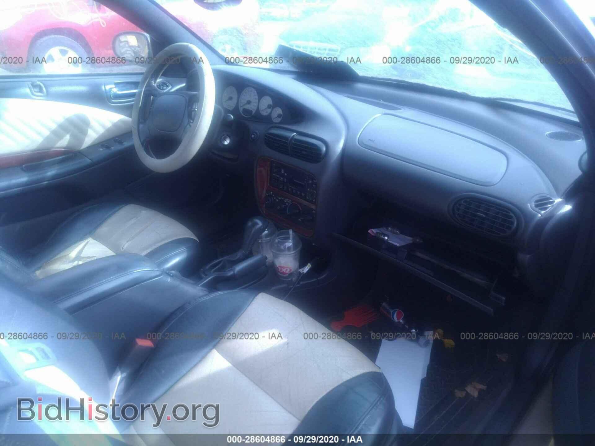 1998 CHRYSLER SEBRING - VIN: 3C3EL55H8WT302452 - Фото 5