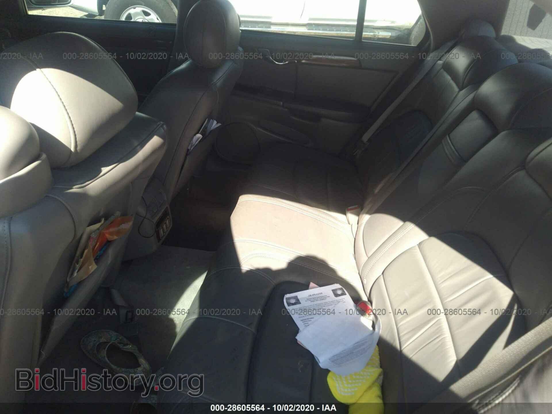 2004 CADILLAC DEVILLE - VIN: 1G6KD54Y54U241337 - Photo 8