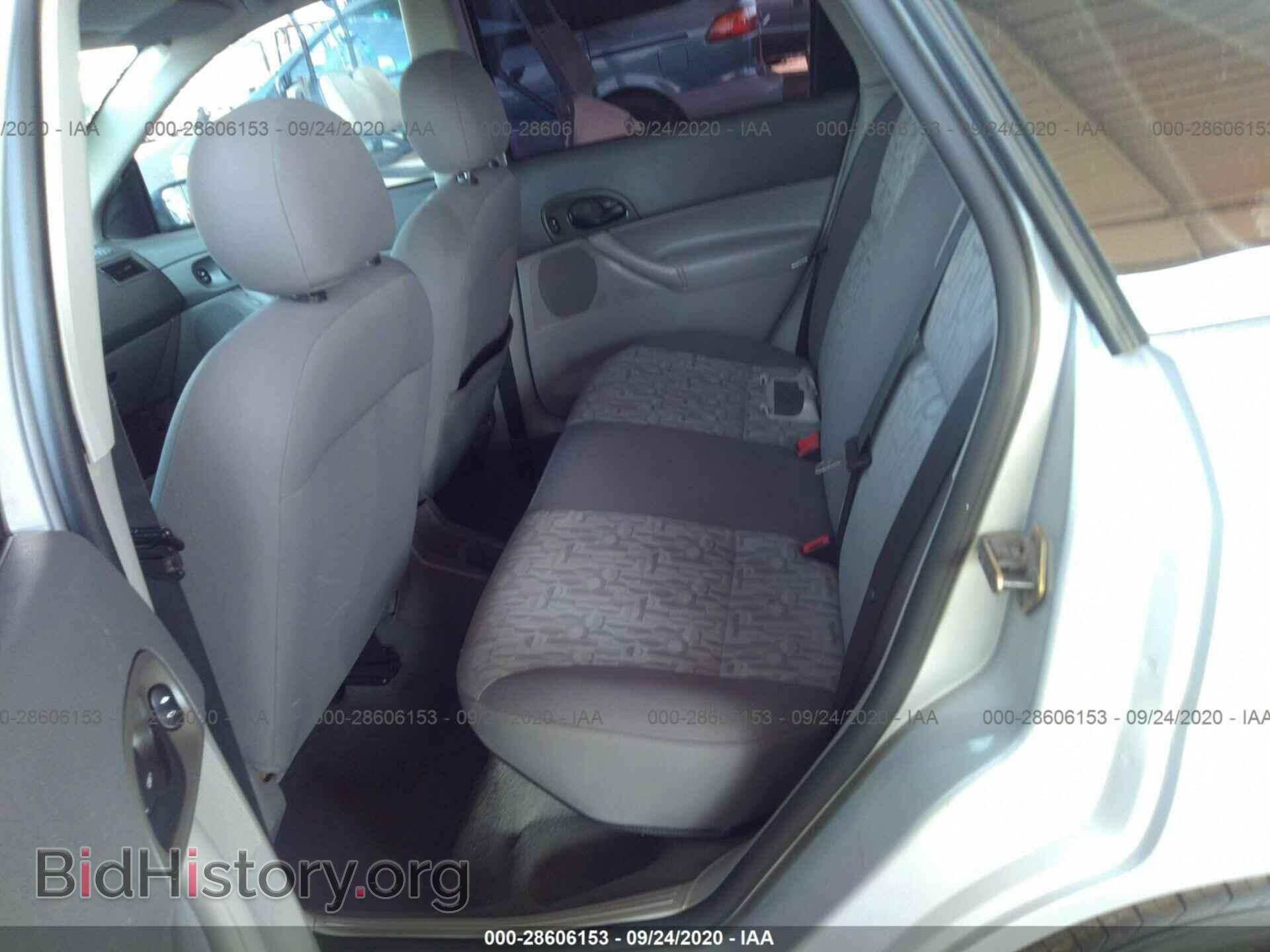 2005 FORD FOCUS - VIN: 1FAFP34N65W150136 - Фото 8
